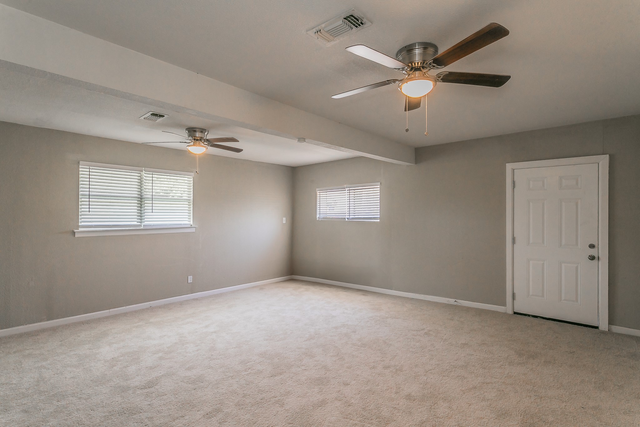 5909 Eisenhower Drive