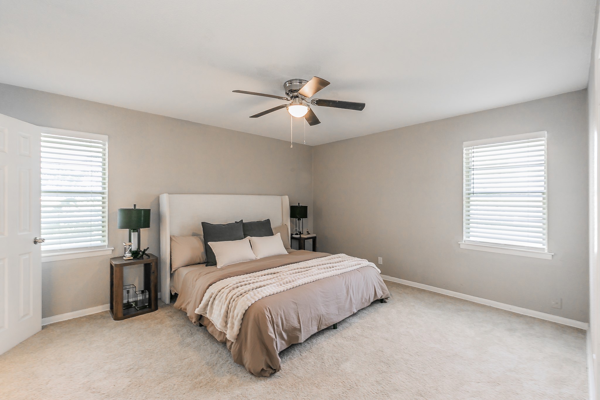 5909 Eisenhower Drive