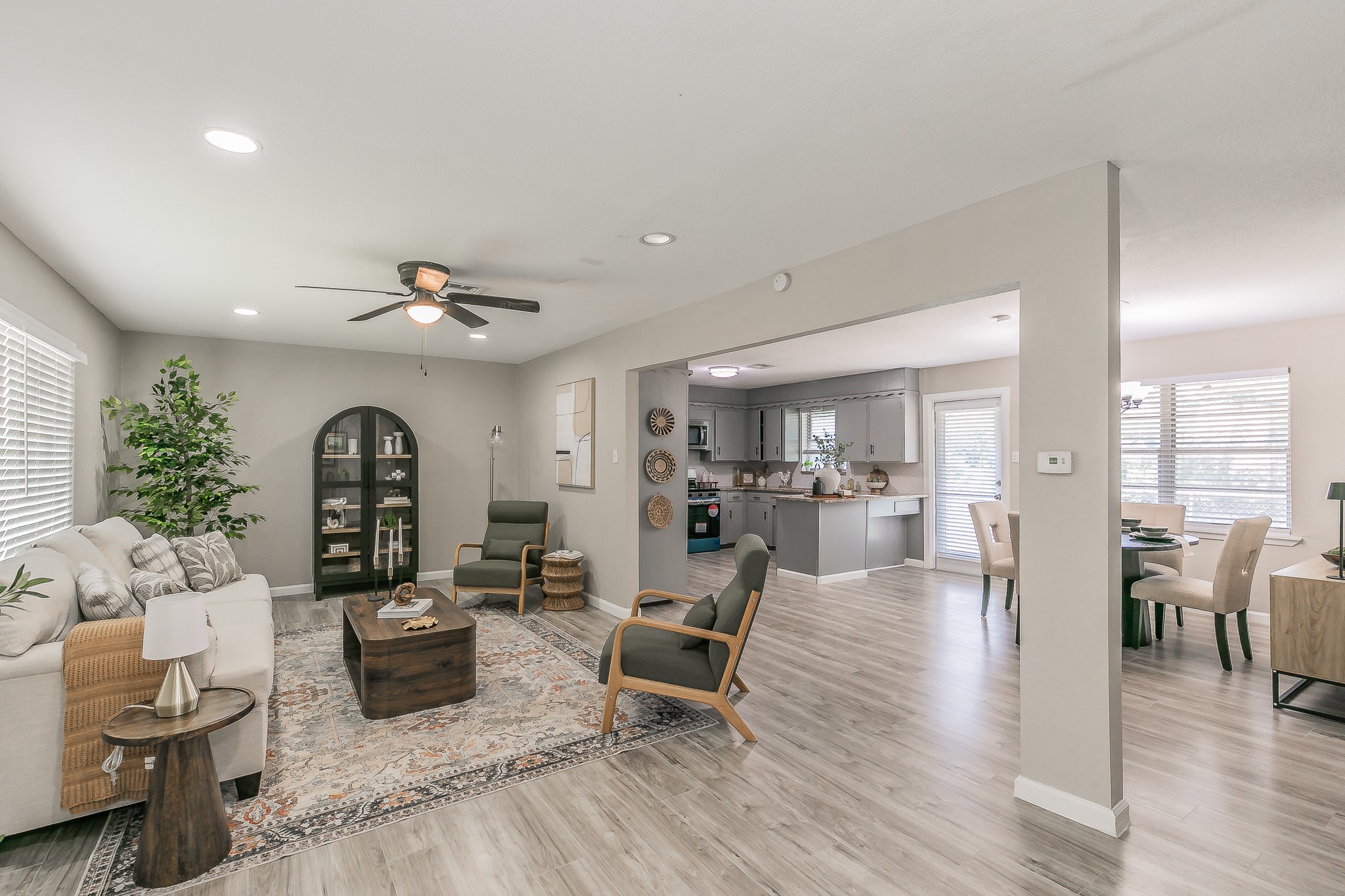 5909 Eisenhower Drive