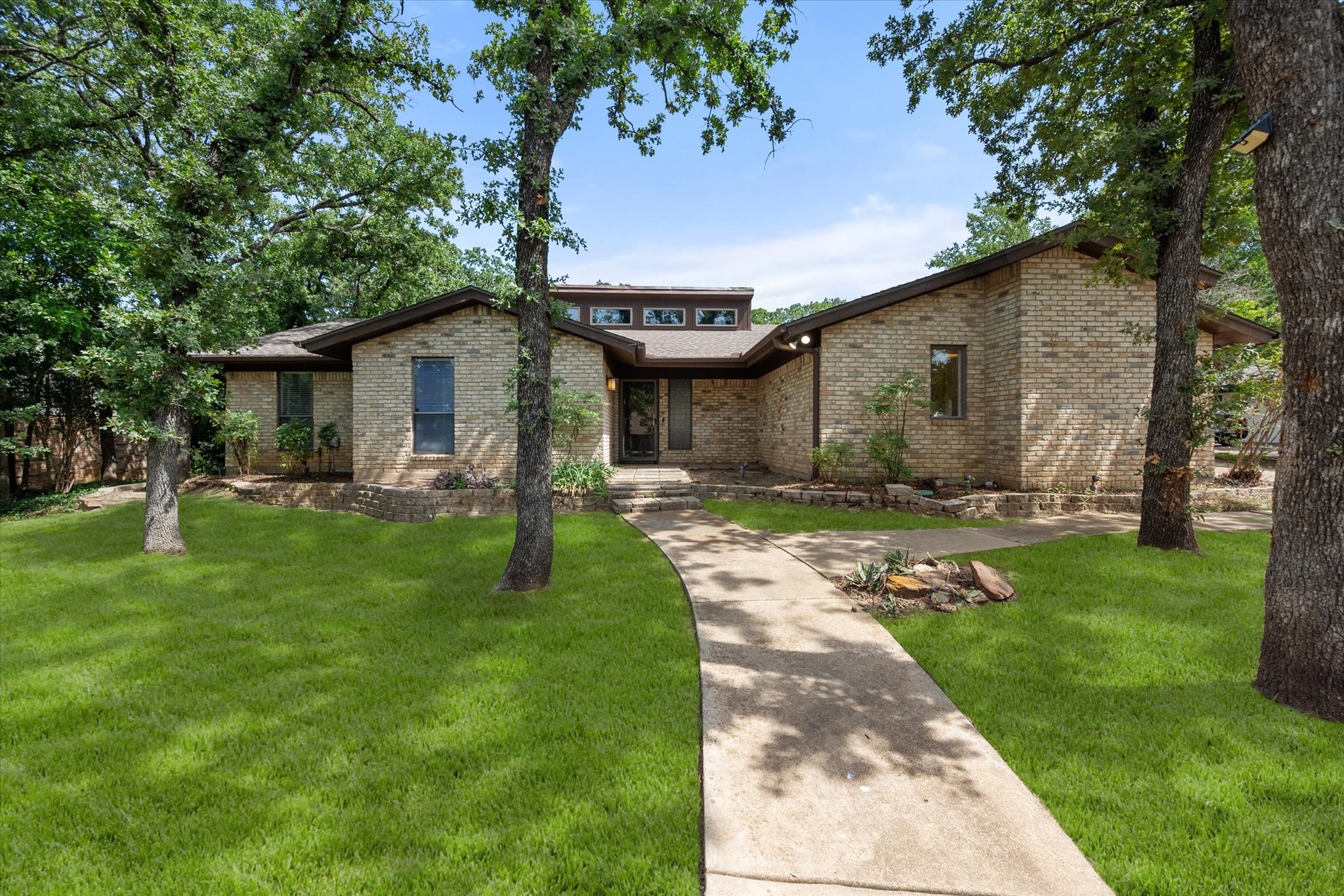 2809 Burlwood Drive