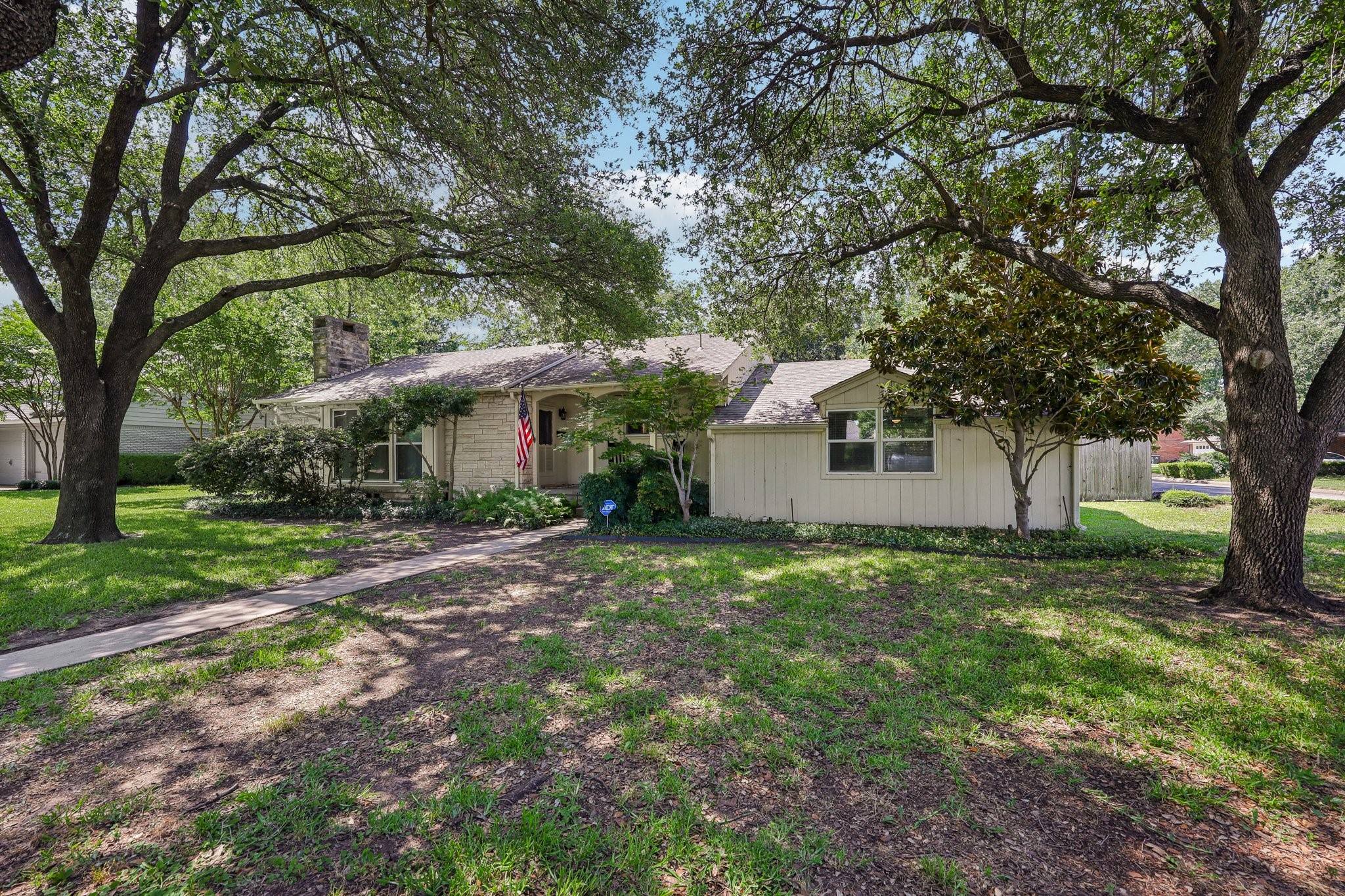 1320 Redbud Drive