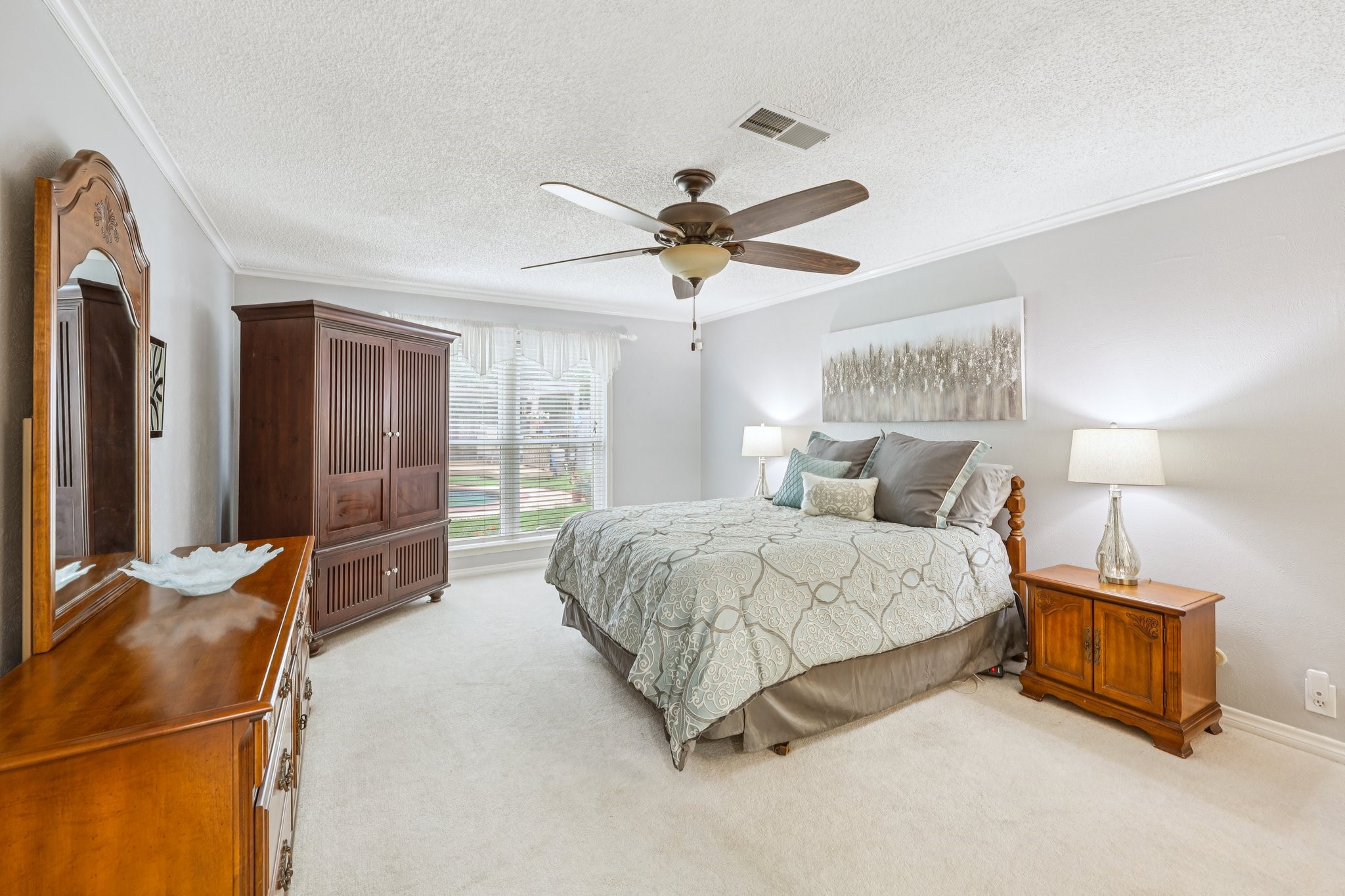 1805 Winewood Lane