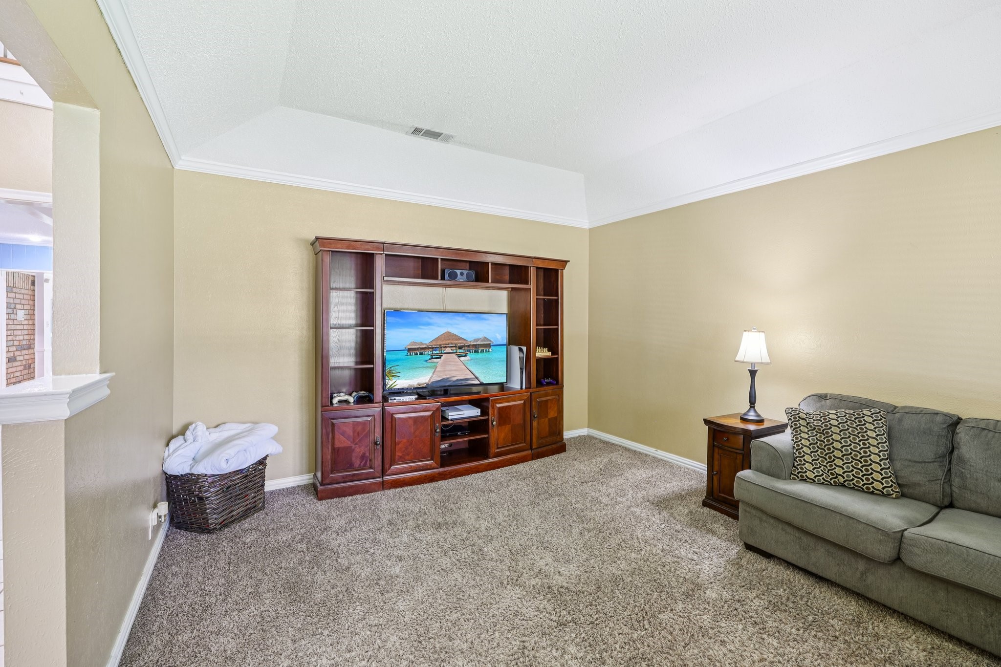 1805 Winewood Lane