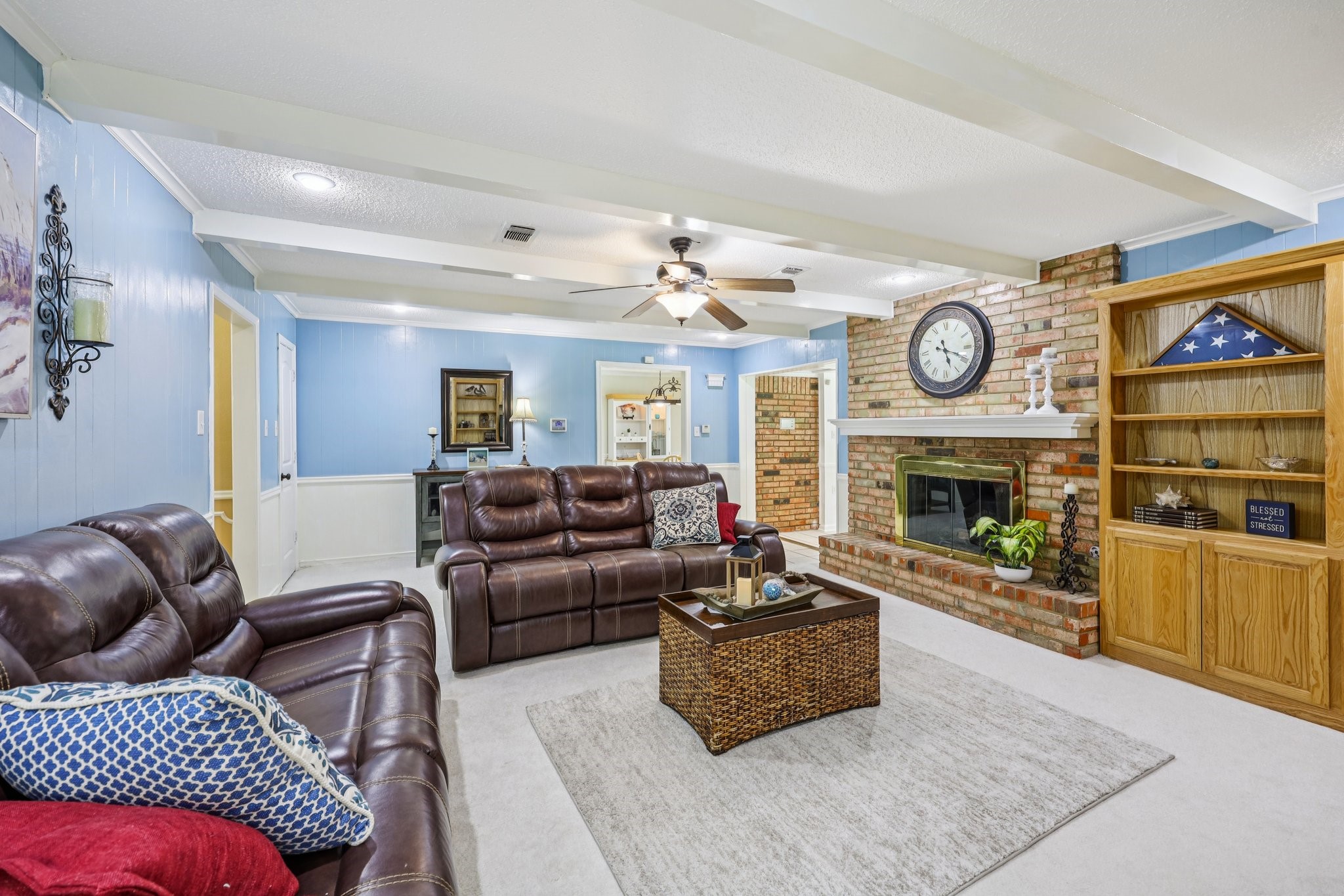 1805 Winewood Lane
