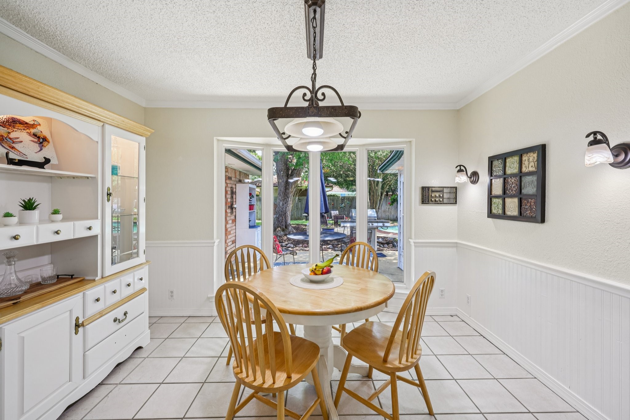 1805 Winewood Lane