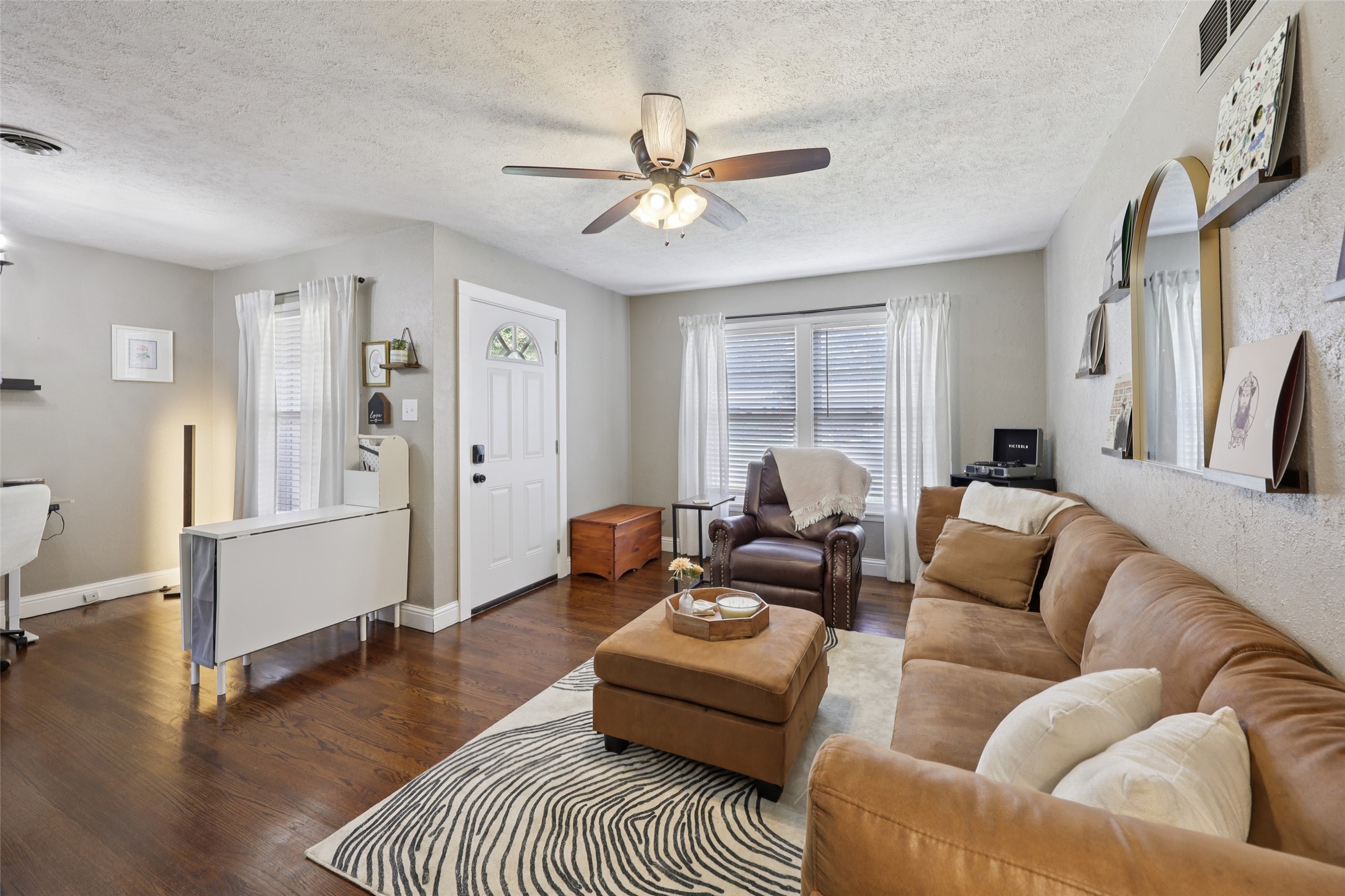 1218 Mockingbird Lane