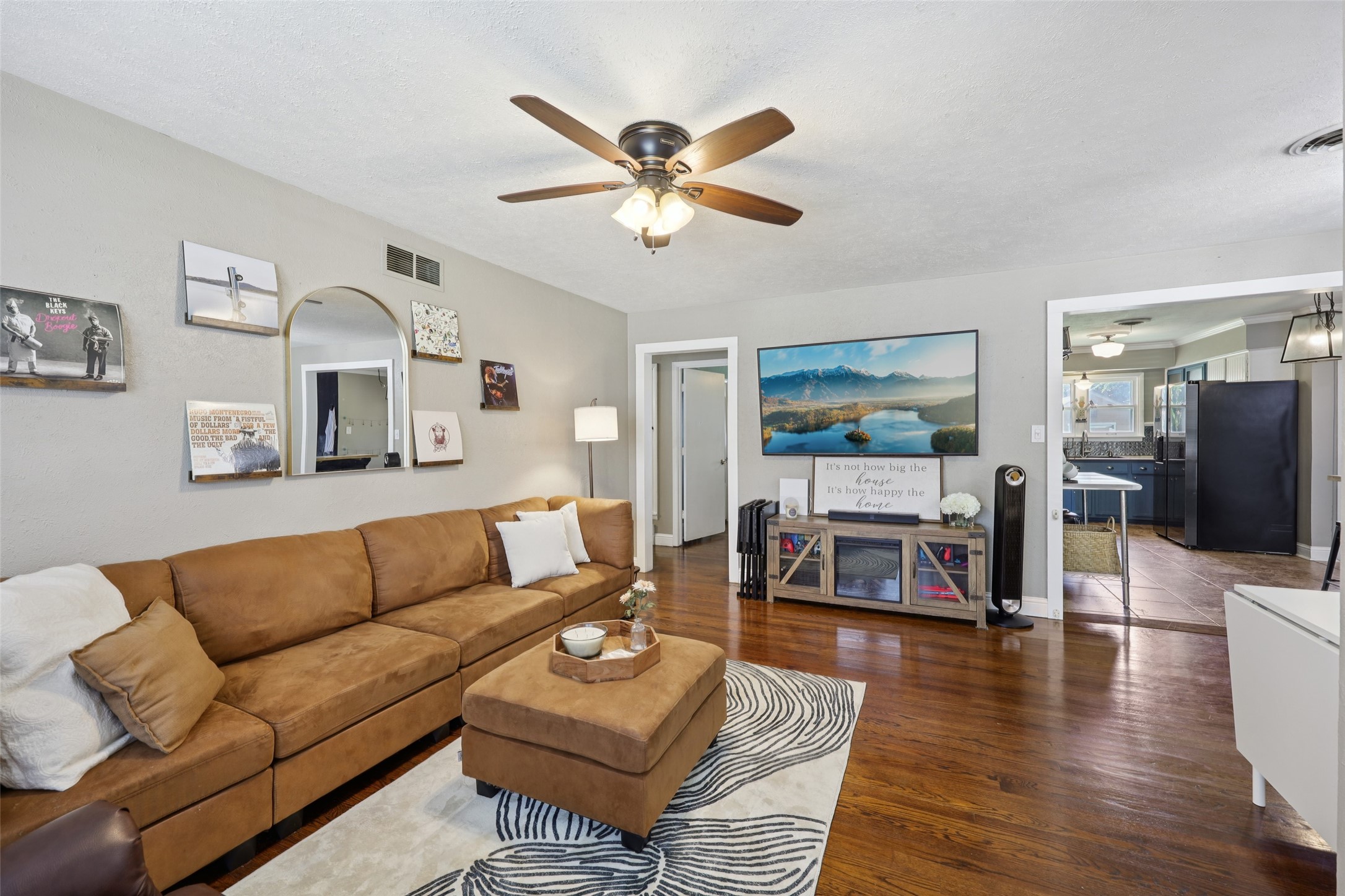 1218 Mockingbird Lane