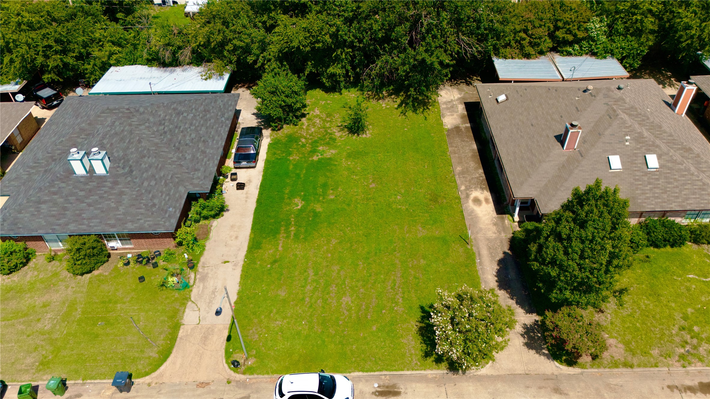 2421 Summer Place Drive