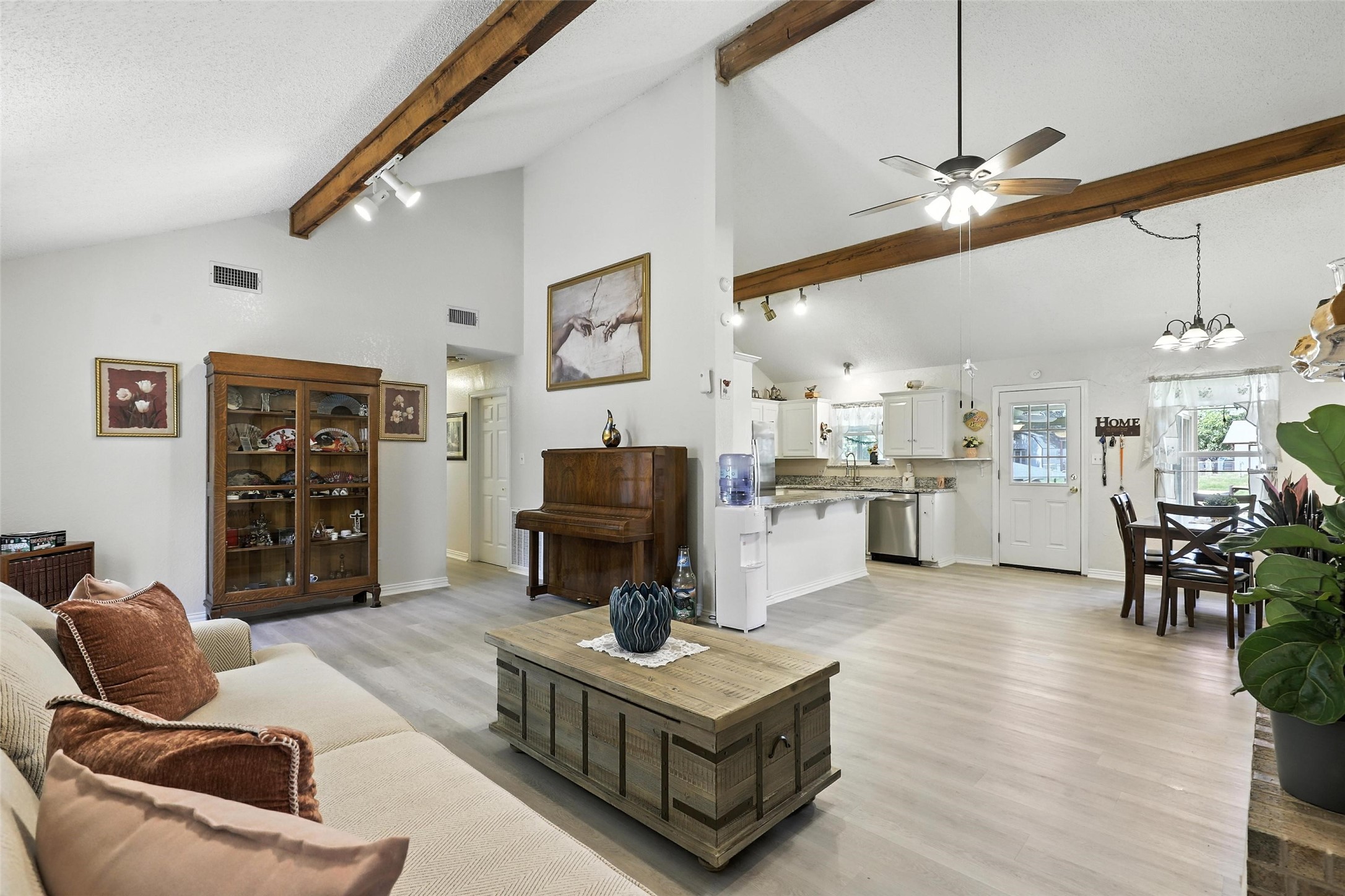 4013 Sioux Court