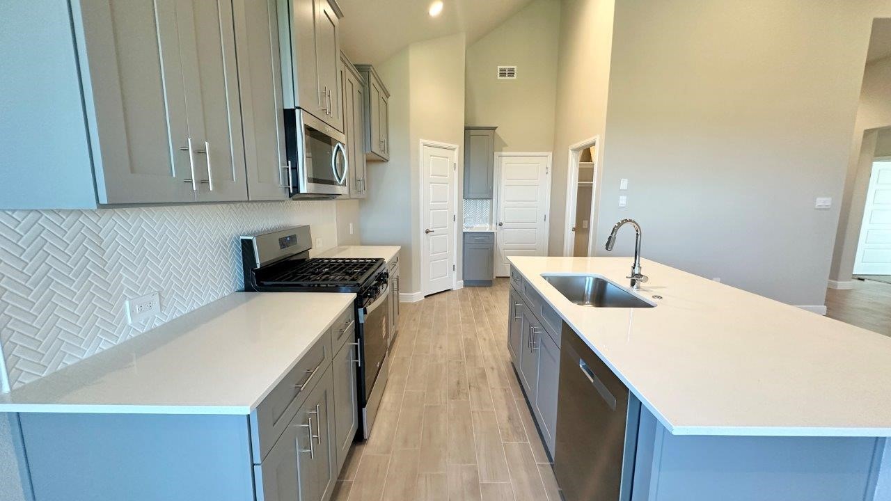 10820 BLACK ONYX Drive