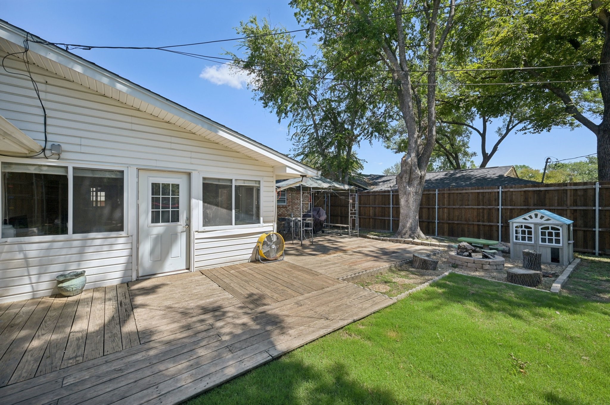 1022 Bardfield Avenue