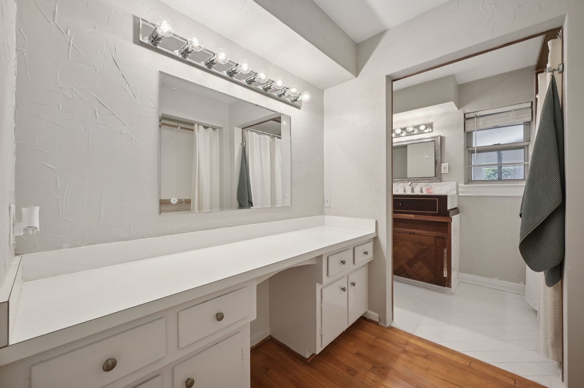 1022 Bardfield Avenue