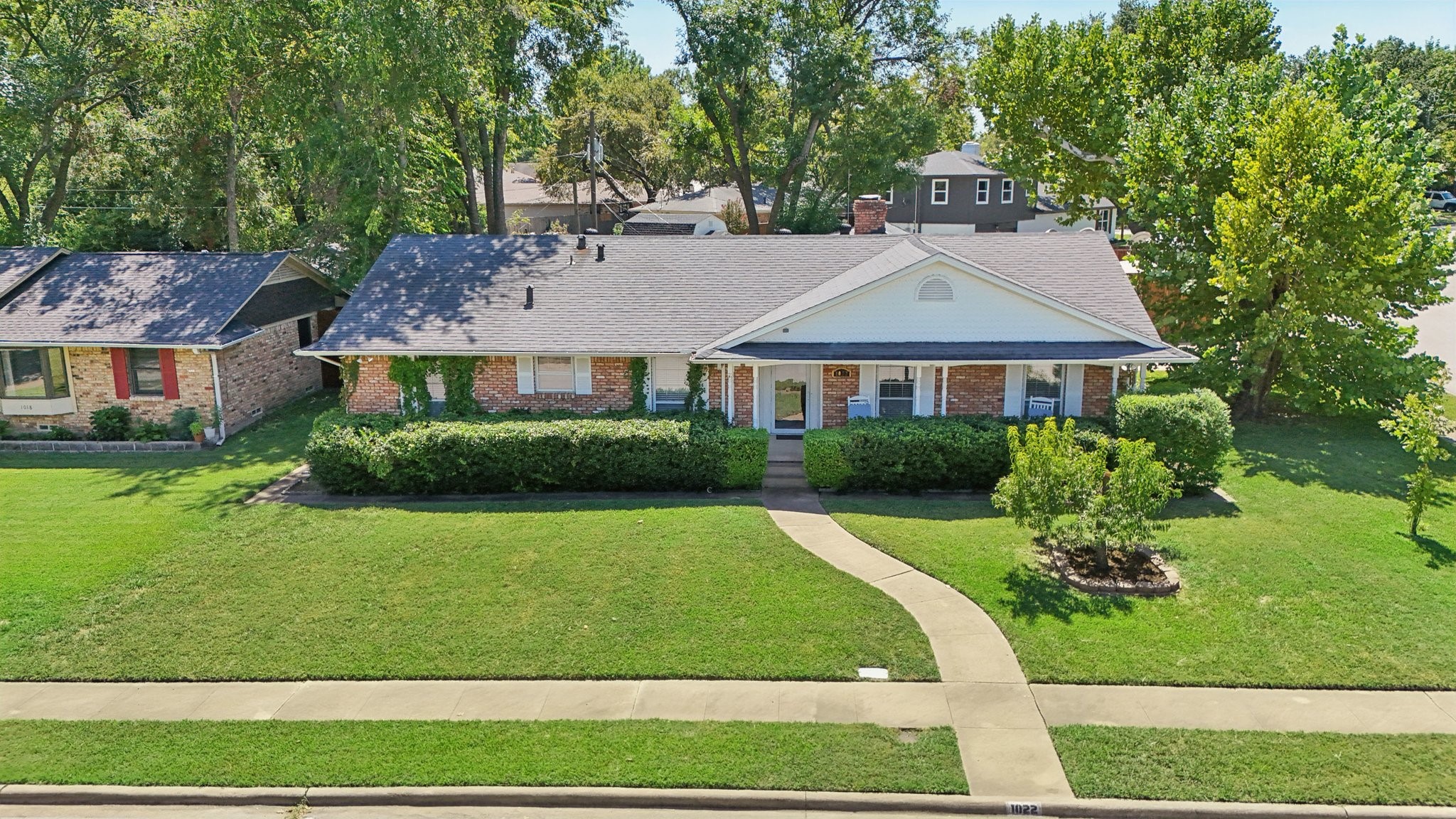 1022 Bardfield Avenue