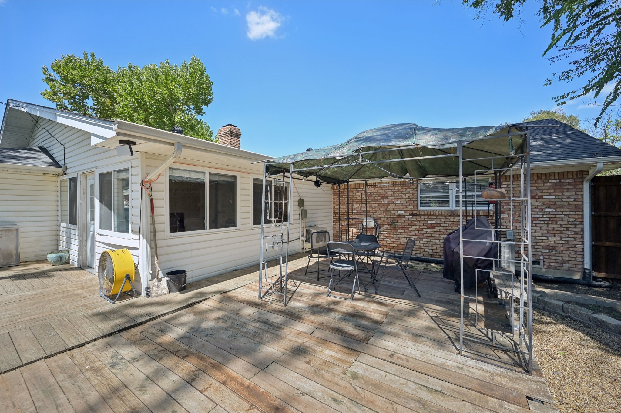 1022 Bardfield Avenue