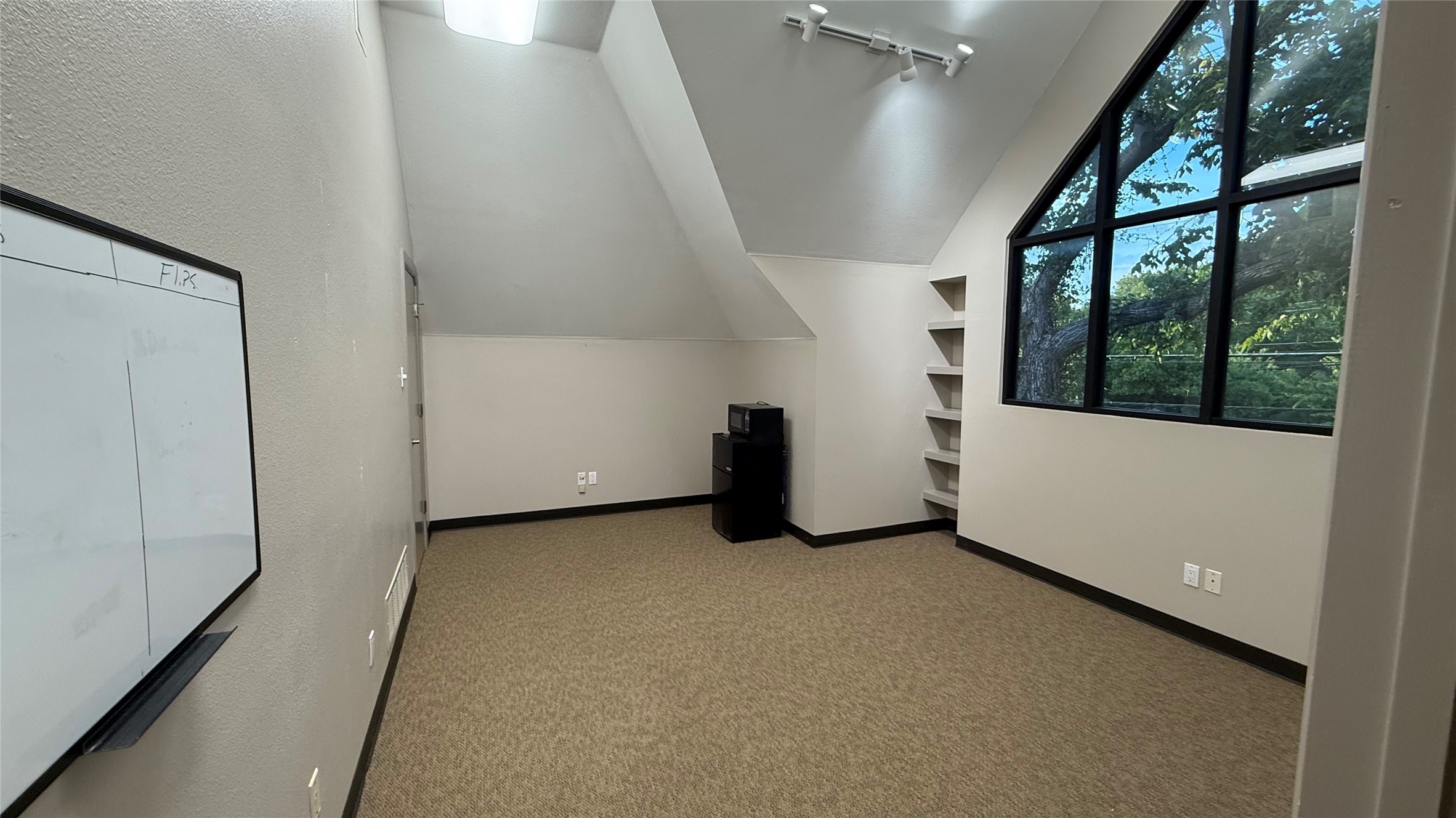 2910 W Park Row Drive