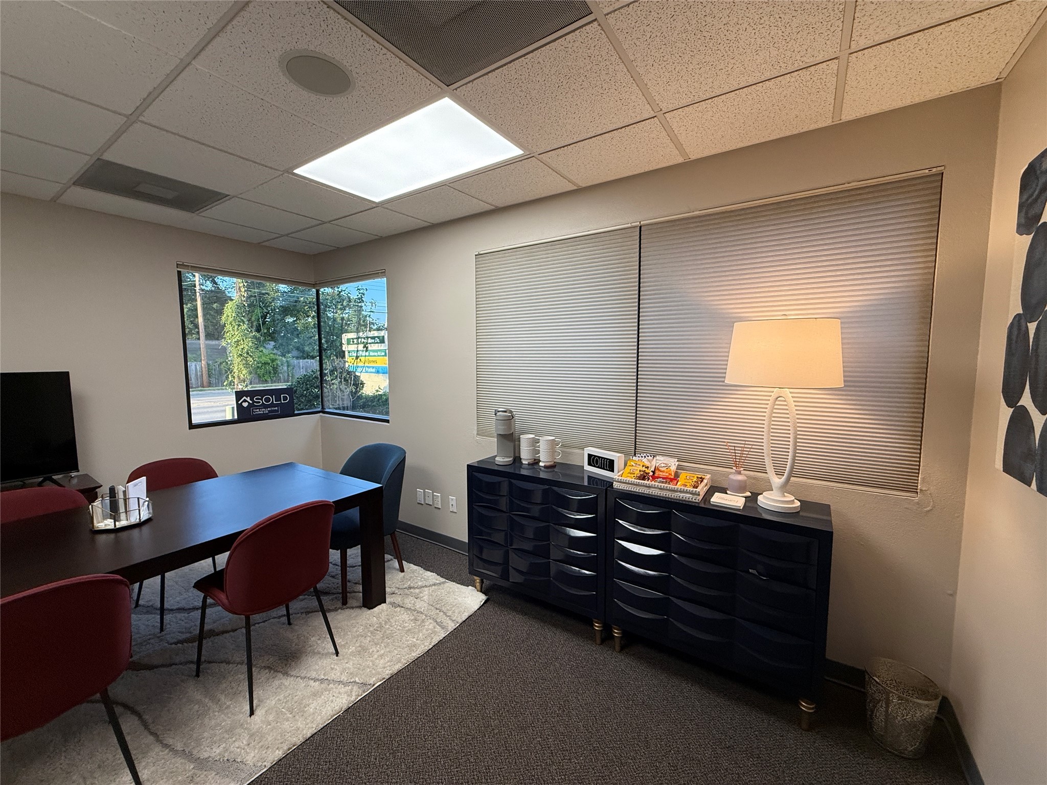 2910 W Park Row Drive