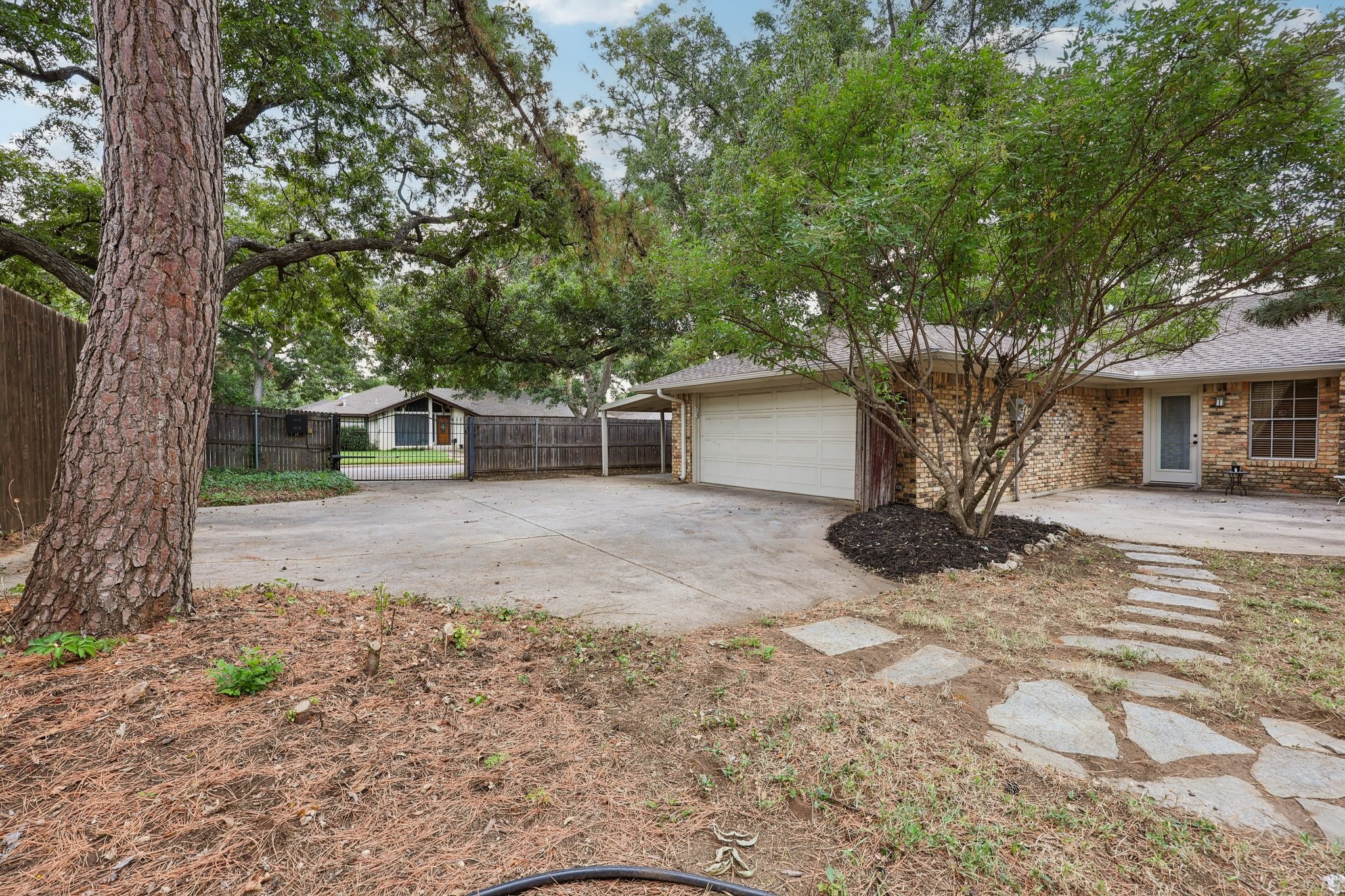 1701 Carlton Drive