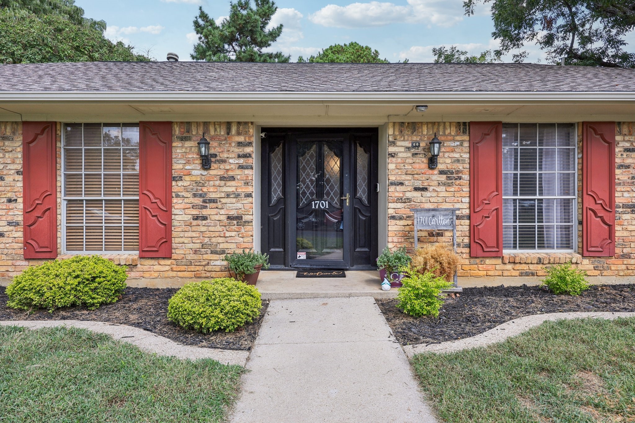 1701 Carlton Drive