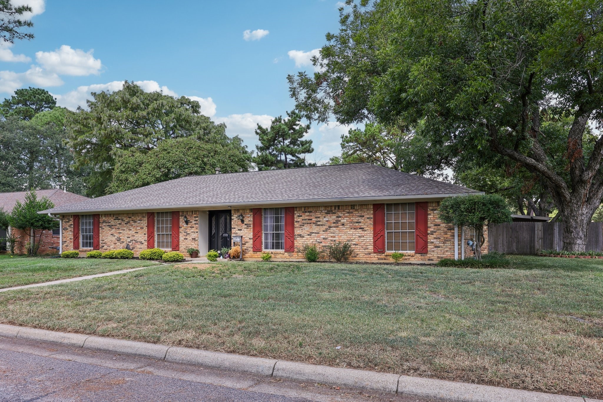 1701 Carlton Drive