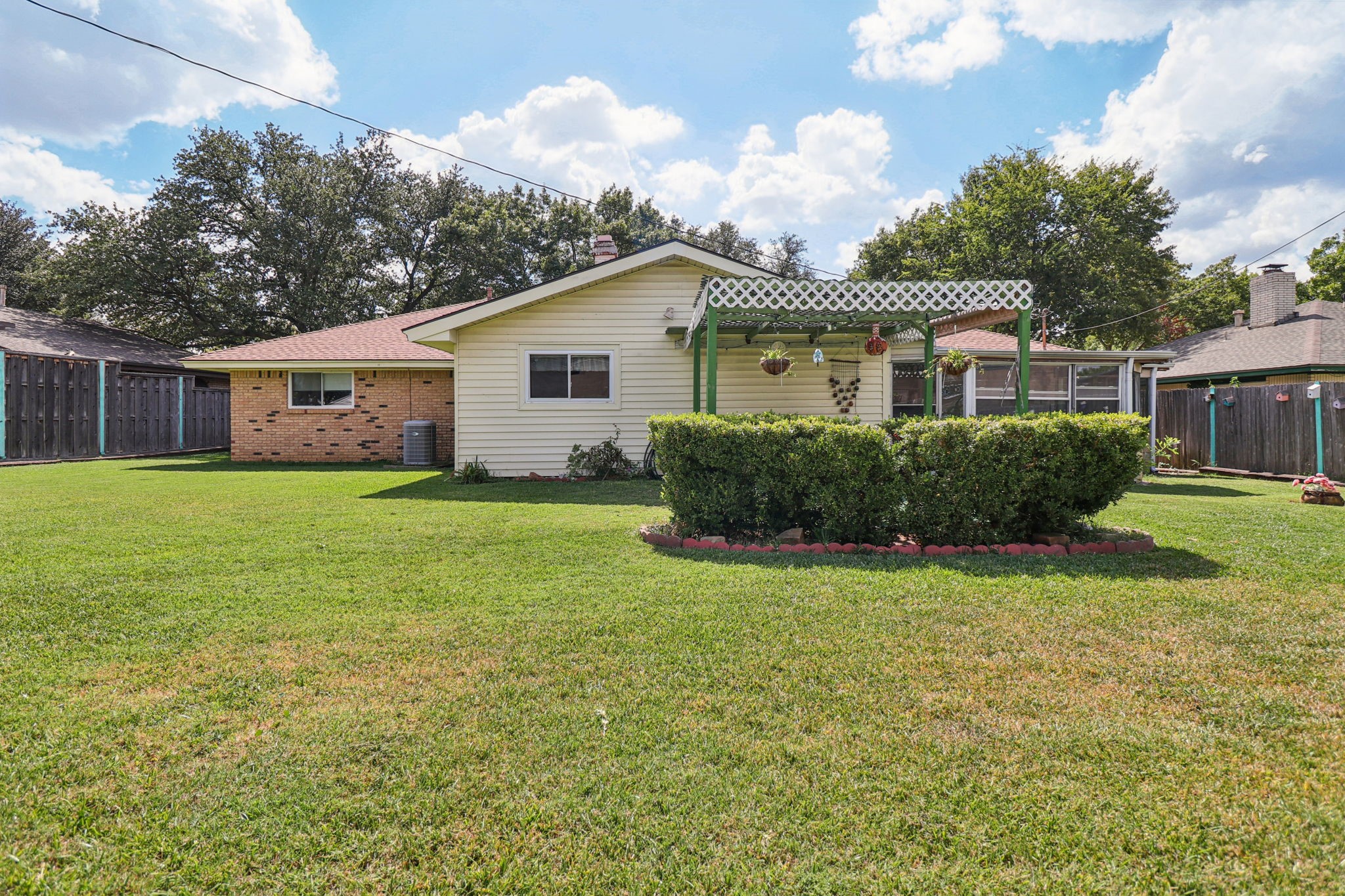 2105 Briarwood Boulevard