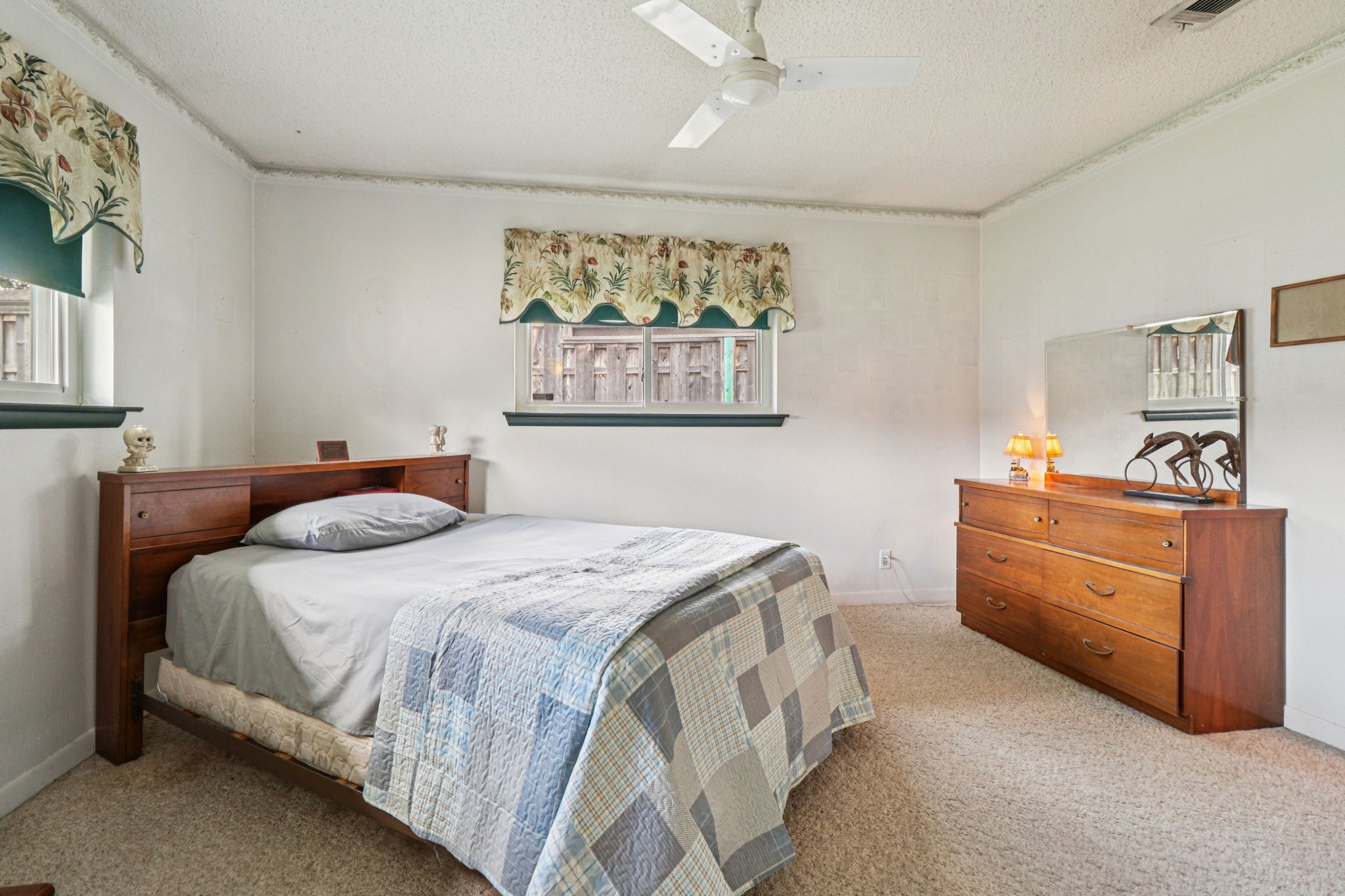 2105 Briarwood Boulevard