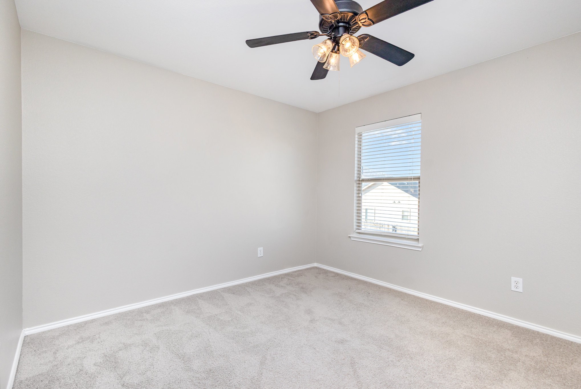 4019 Houston Dr Drive