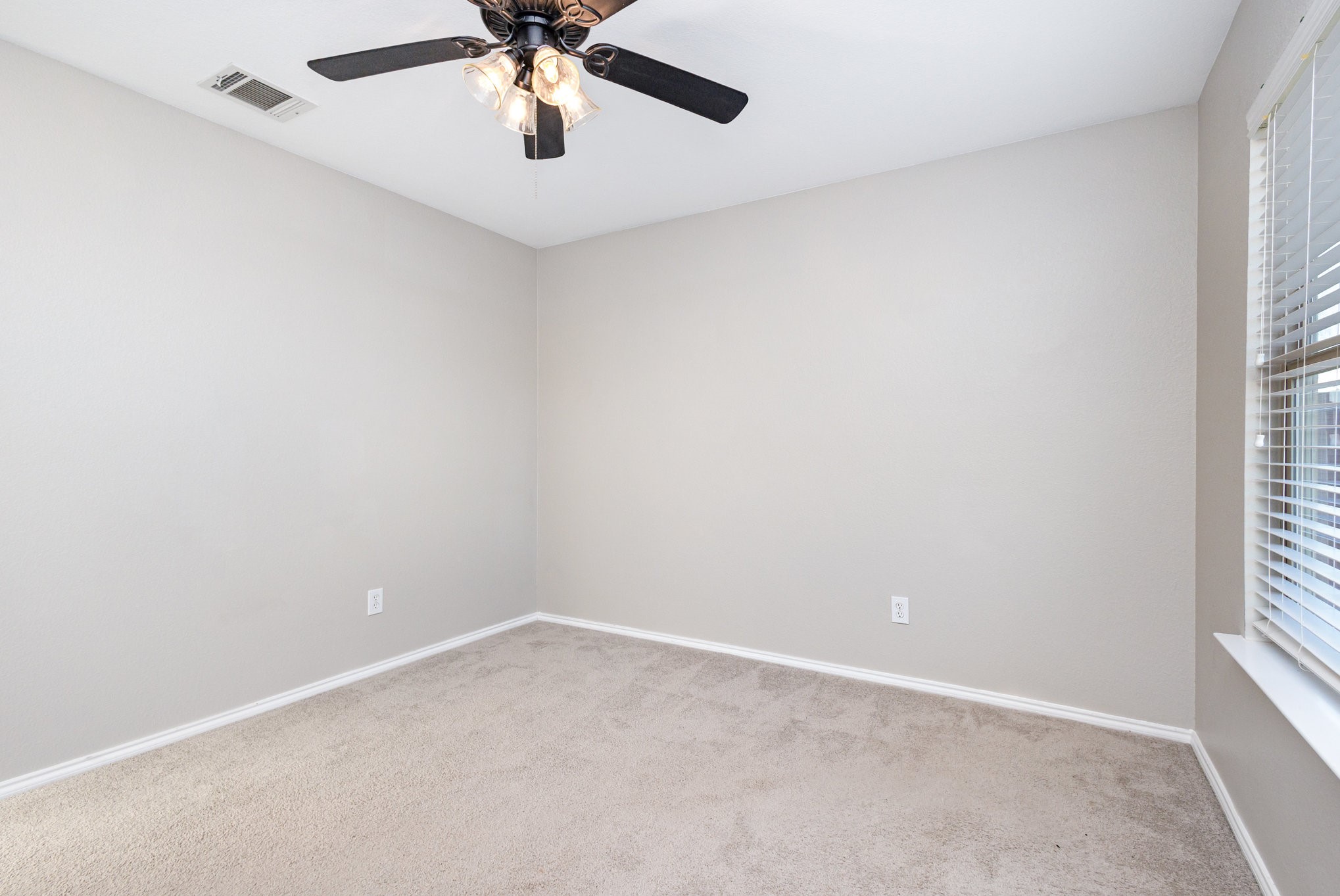 4019 Houston Dr Drive