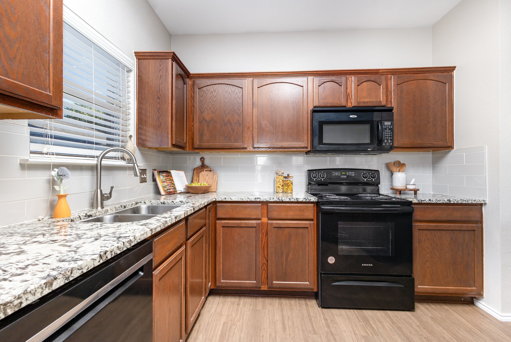 4019 Houston Dr Drive