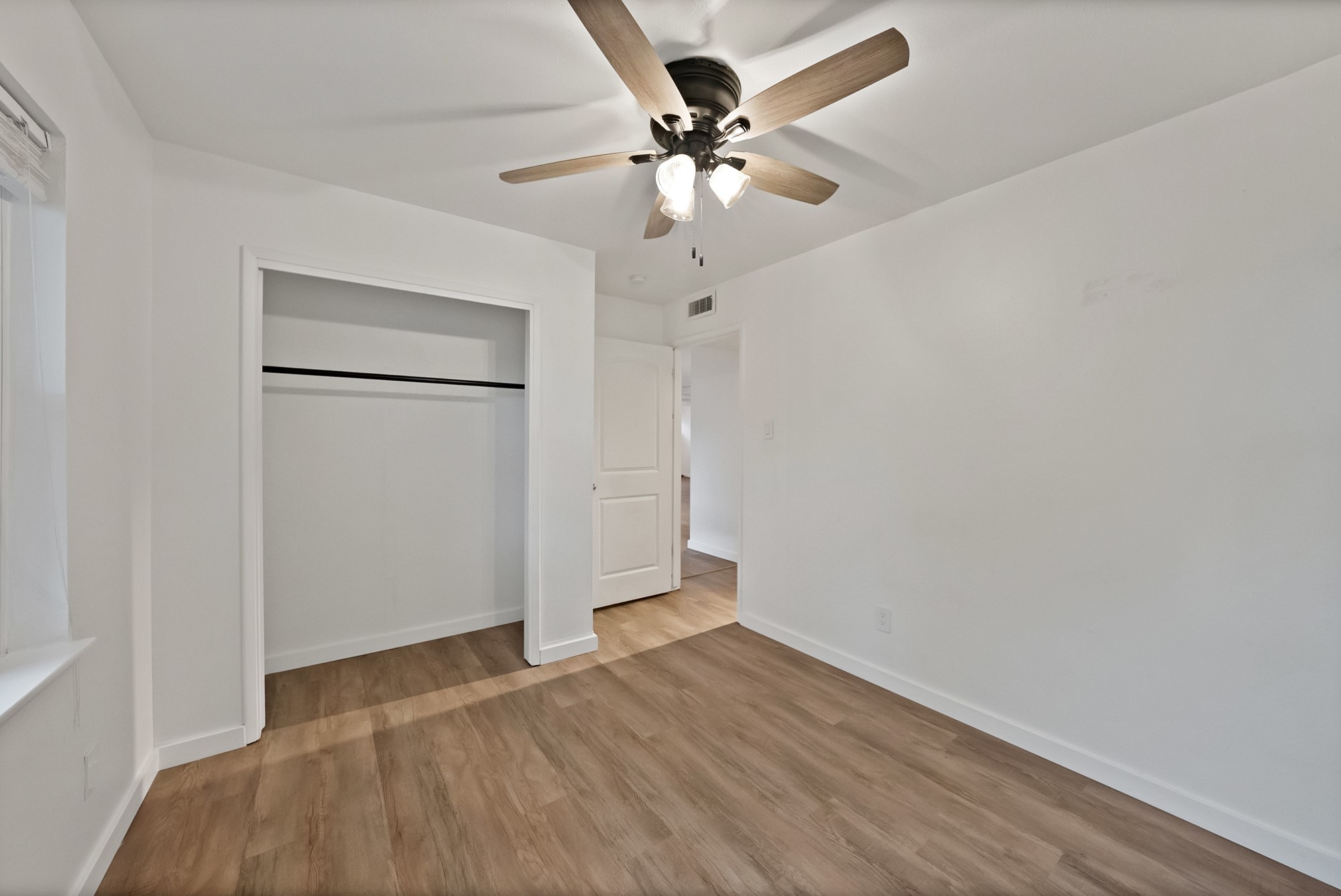 1513 Ravenwood Drive