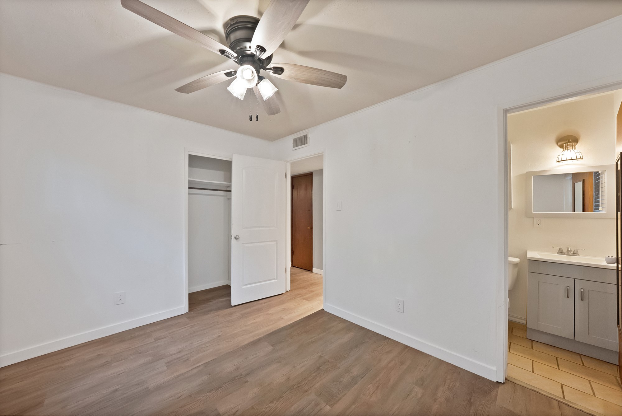 1513 Ravenwood Drive