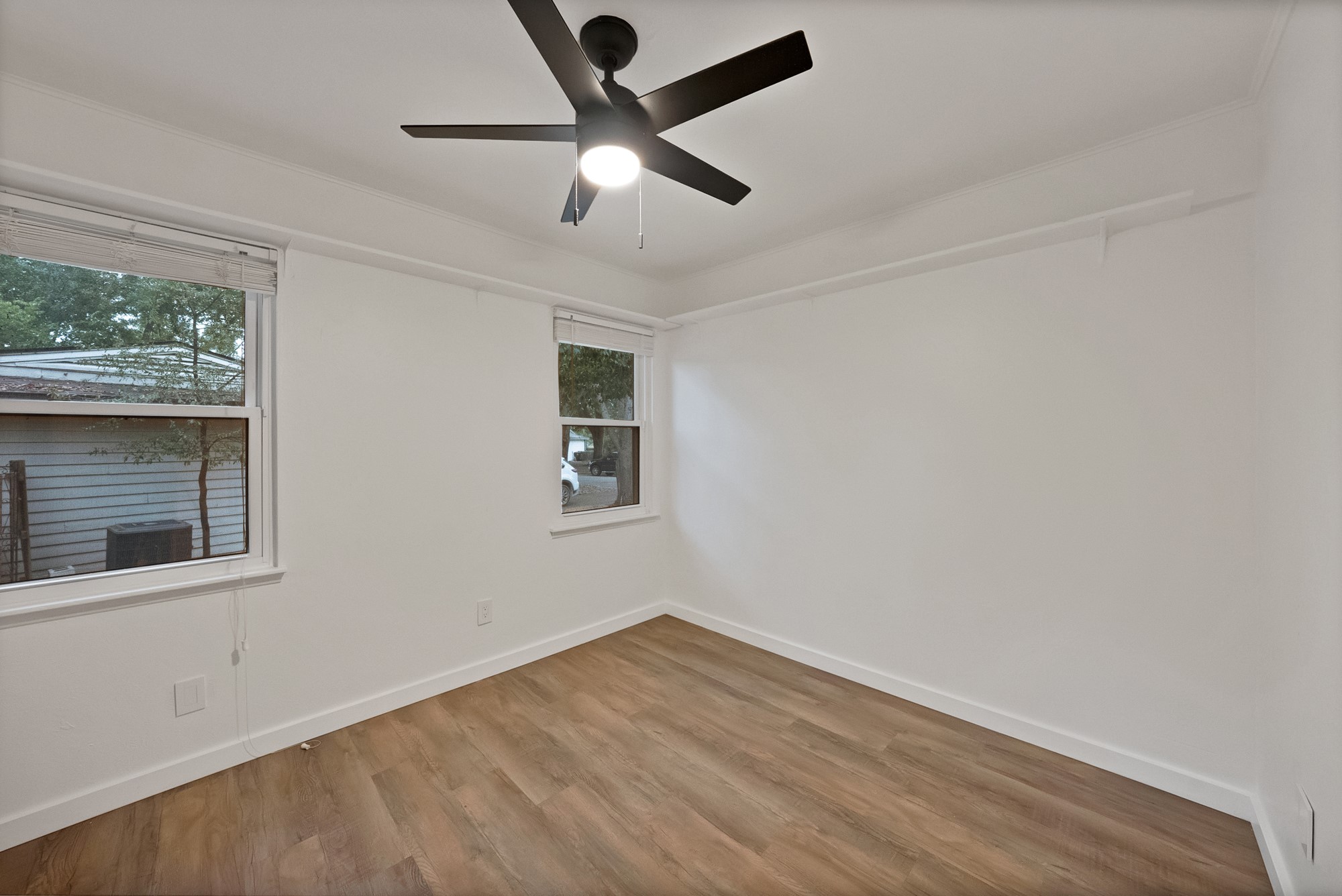 1513 Ravenwood Drive