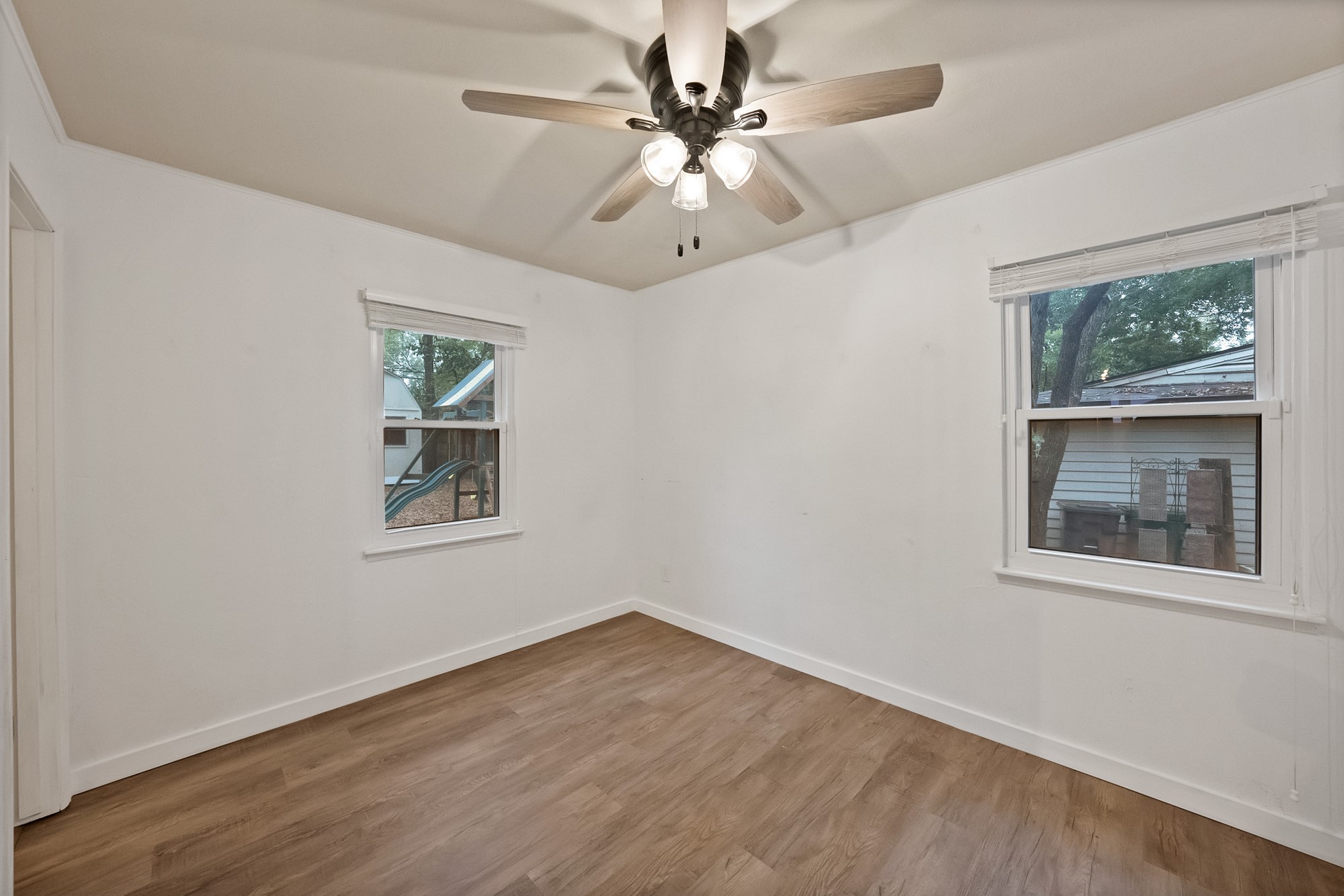 1513 Ravenwood Drive