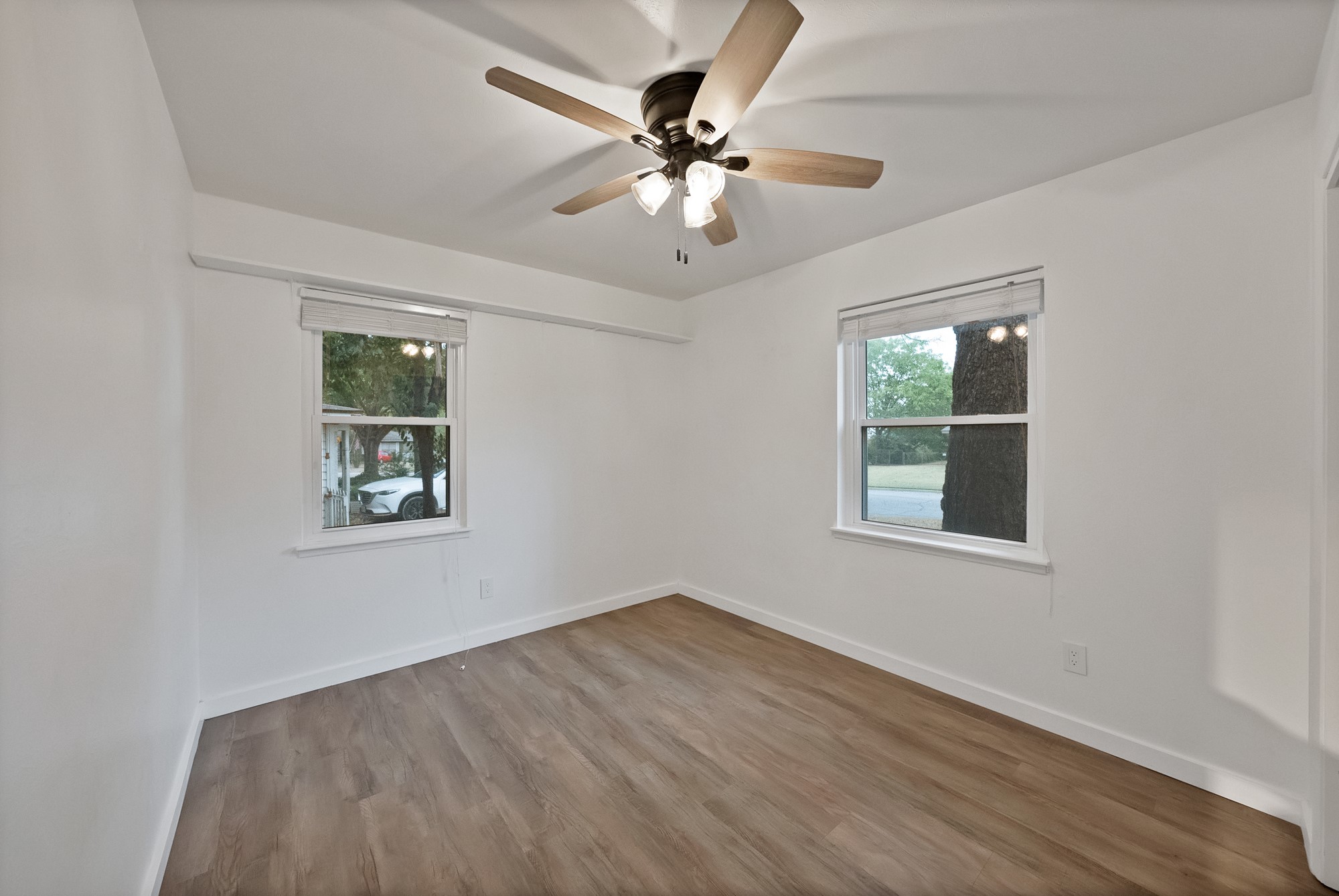 1513 Ravenwood Drive