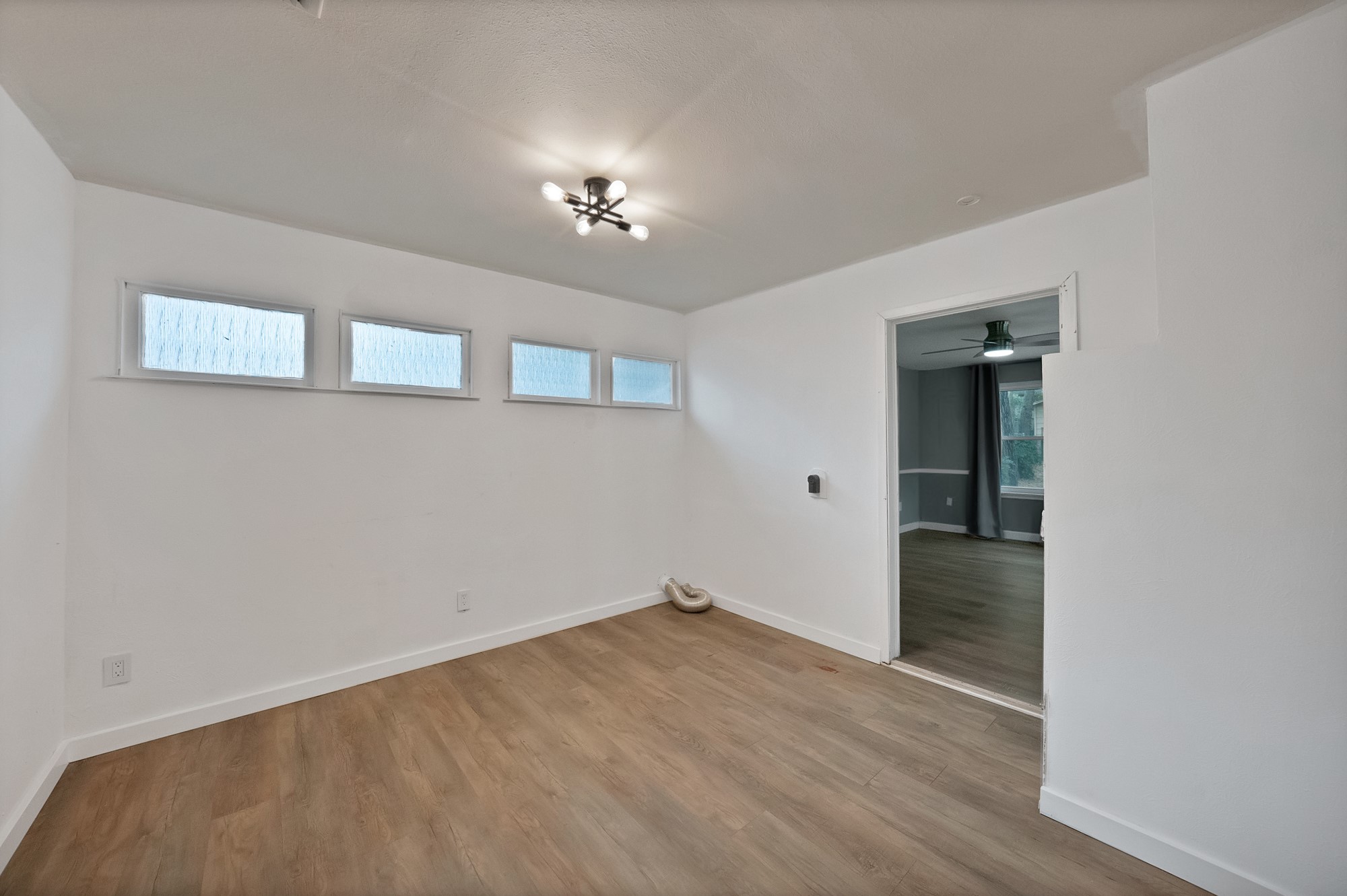 1513 Ravenwood Drive