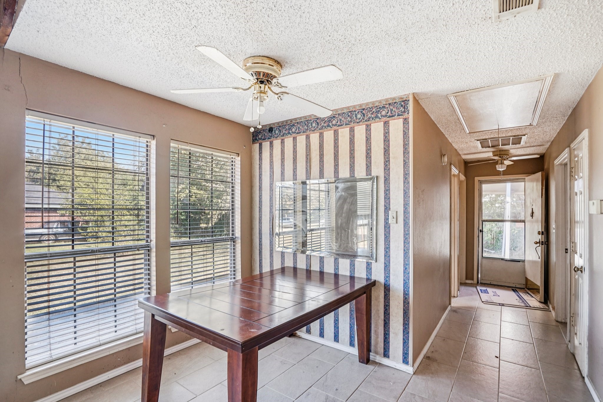 2423 Summer Place Drive