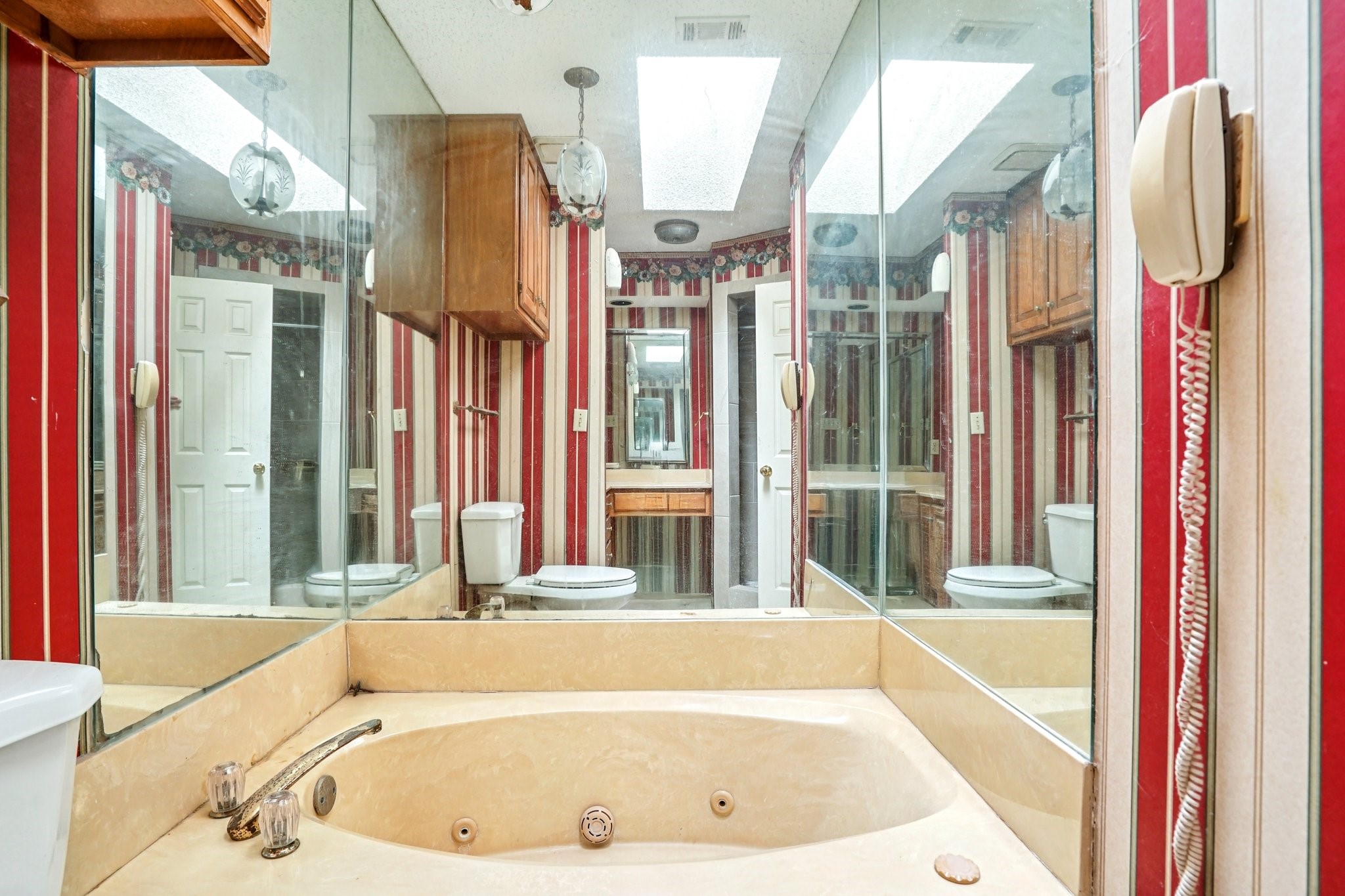 2423 Summer Place Drive