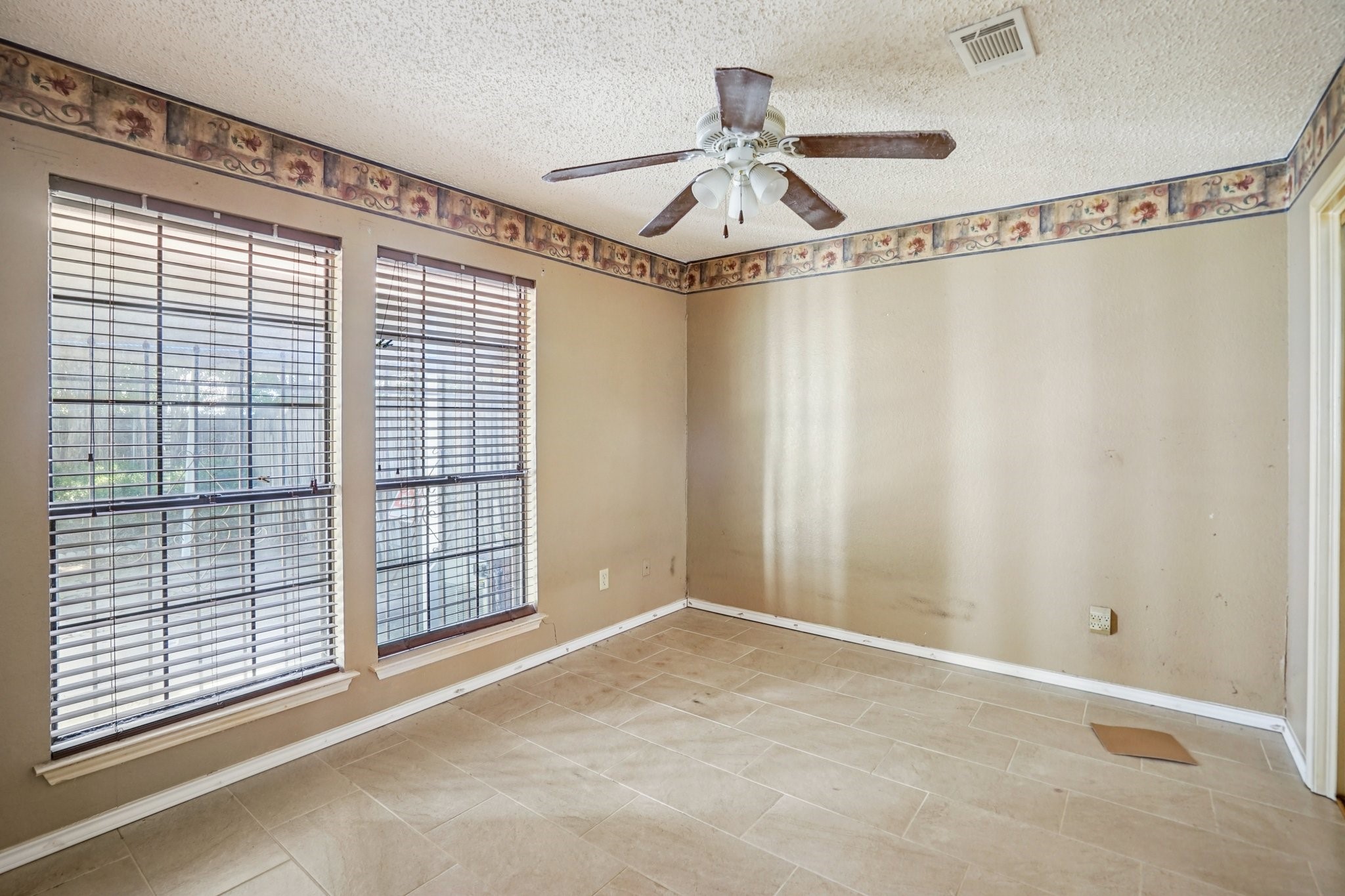 2423 Summer Place Drive