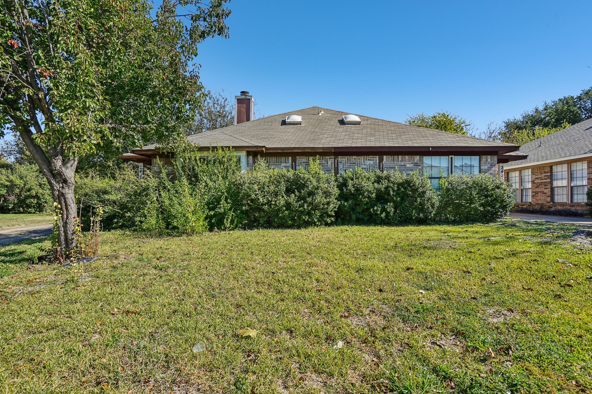 2423 Summer Place Drive