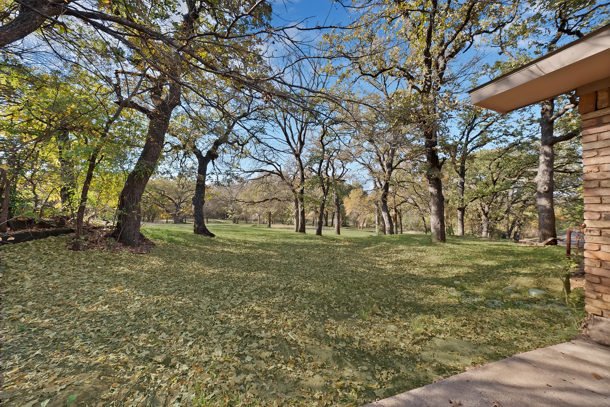 3925 Trisha Val Court