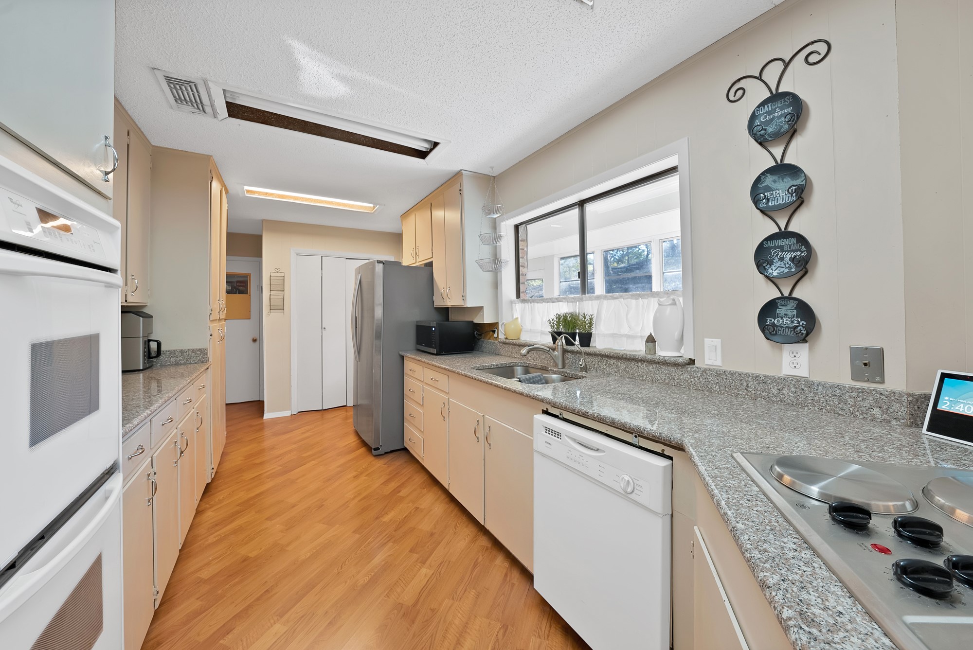 3925 Trisha Val Court