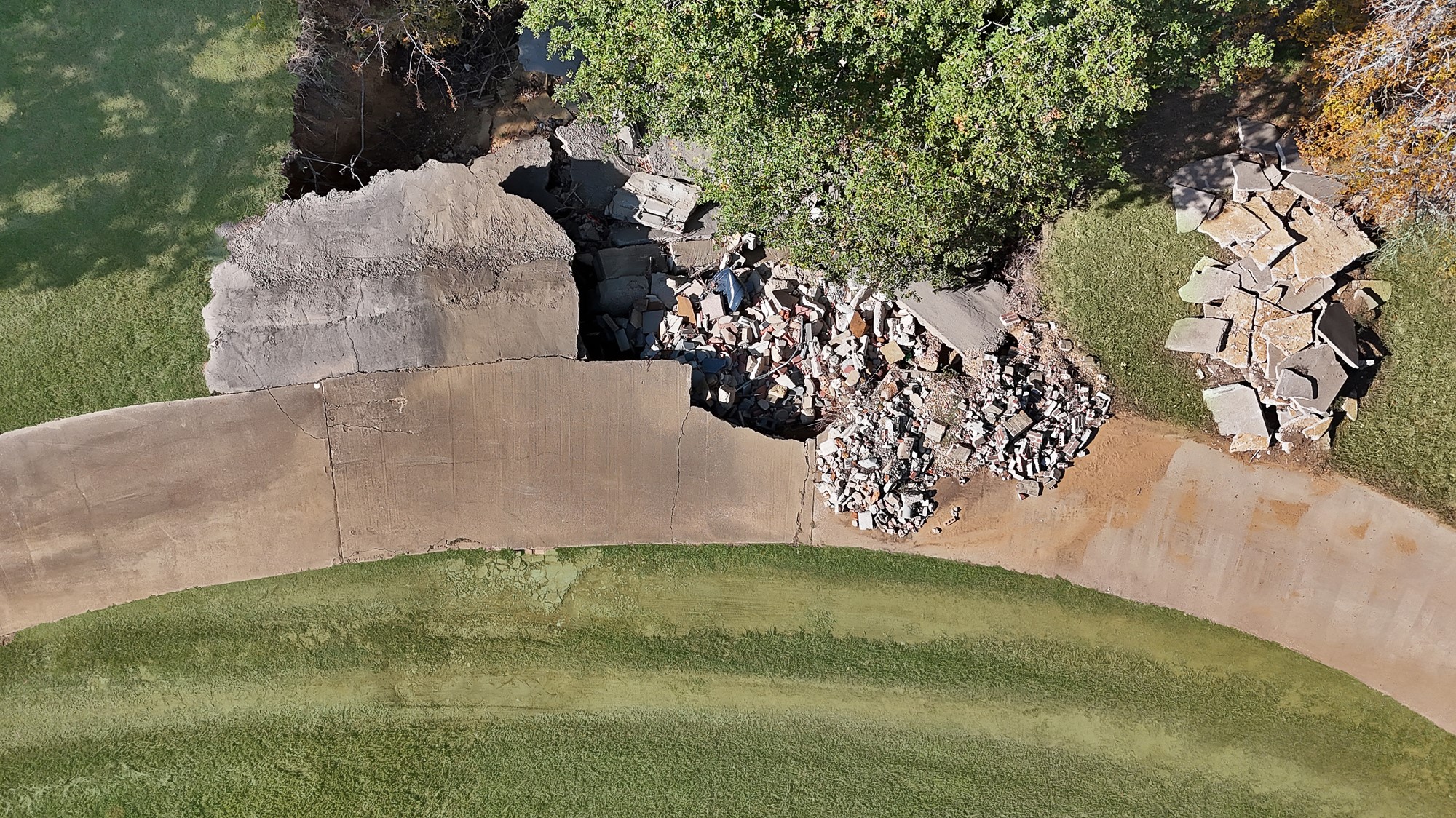 3925 Trisha Val Court