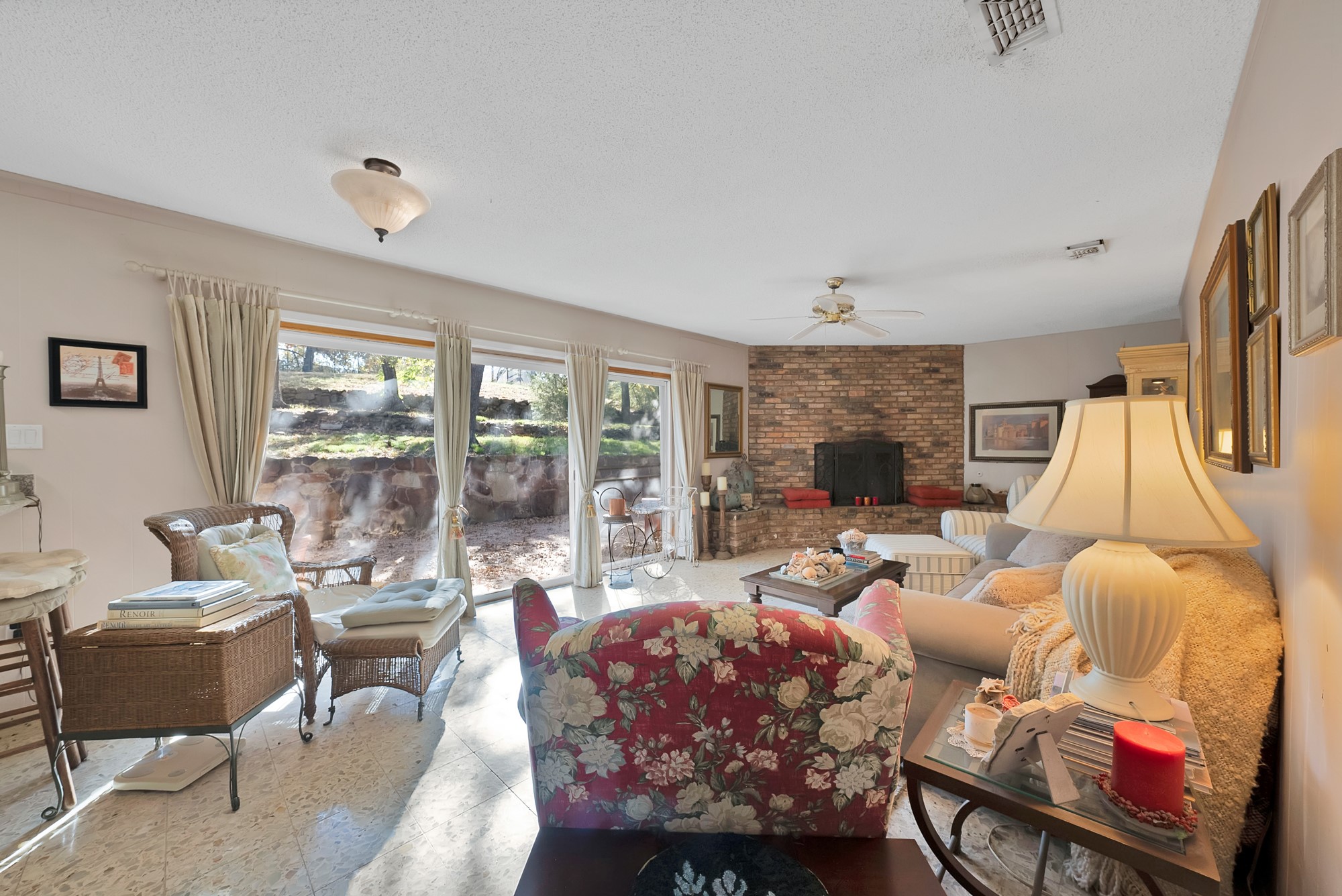 3925 Trisha Val Court