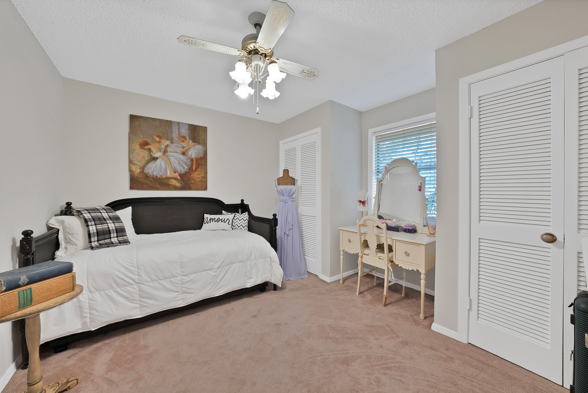 3925 Trisha Val Court