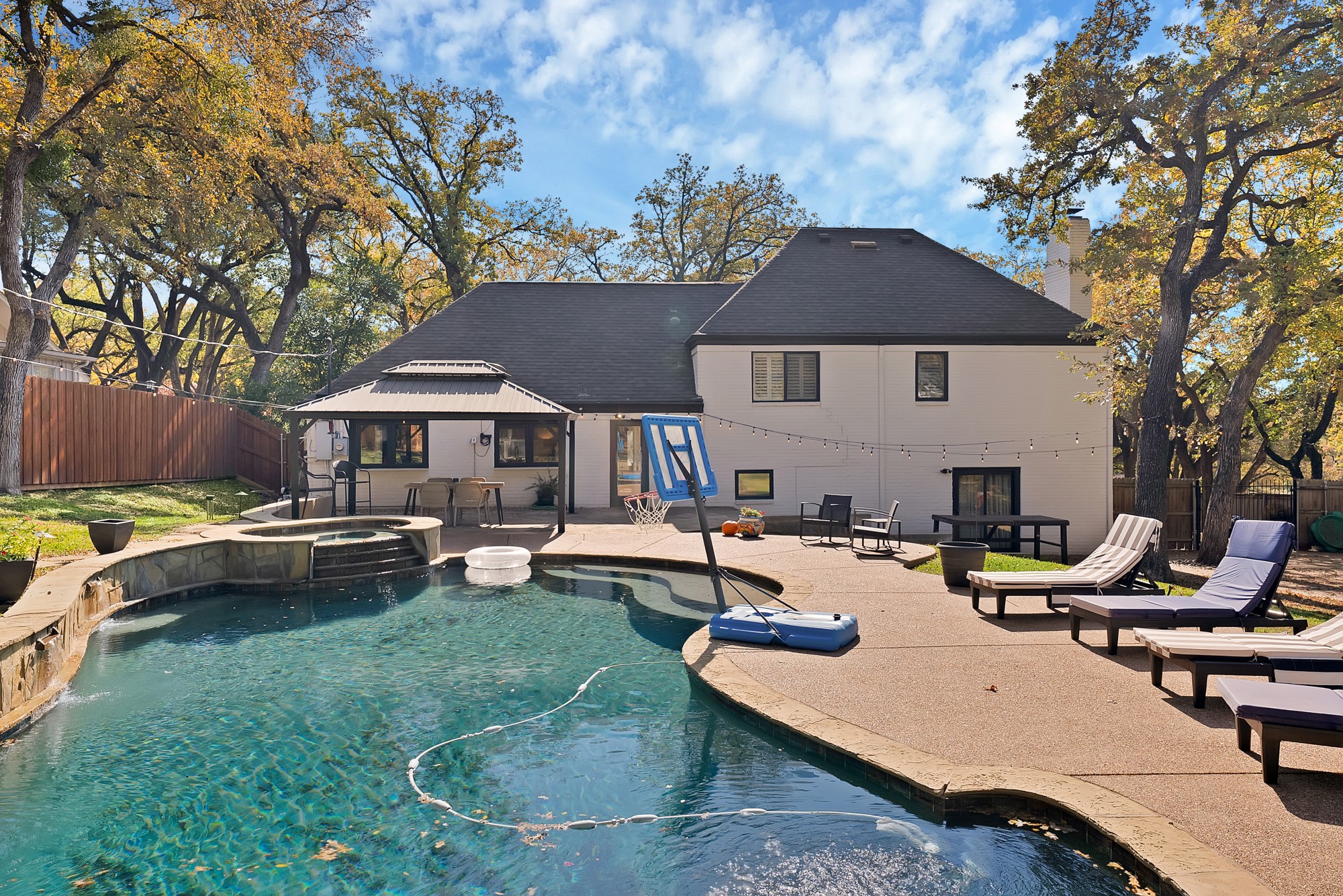 4105 Shady Valley Court