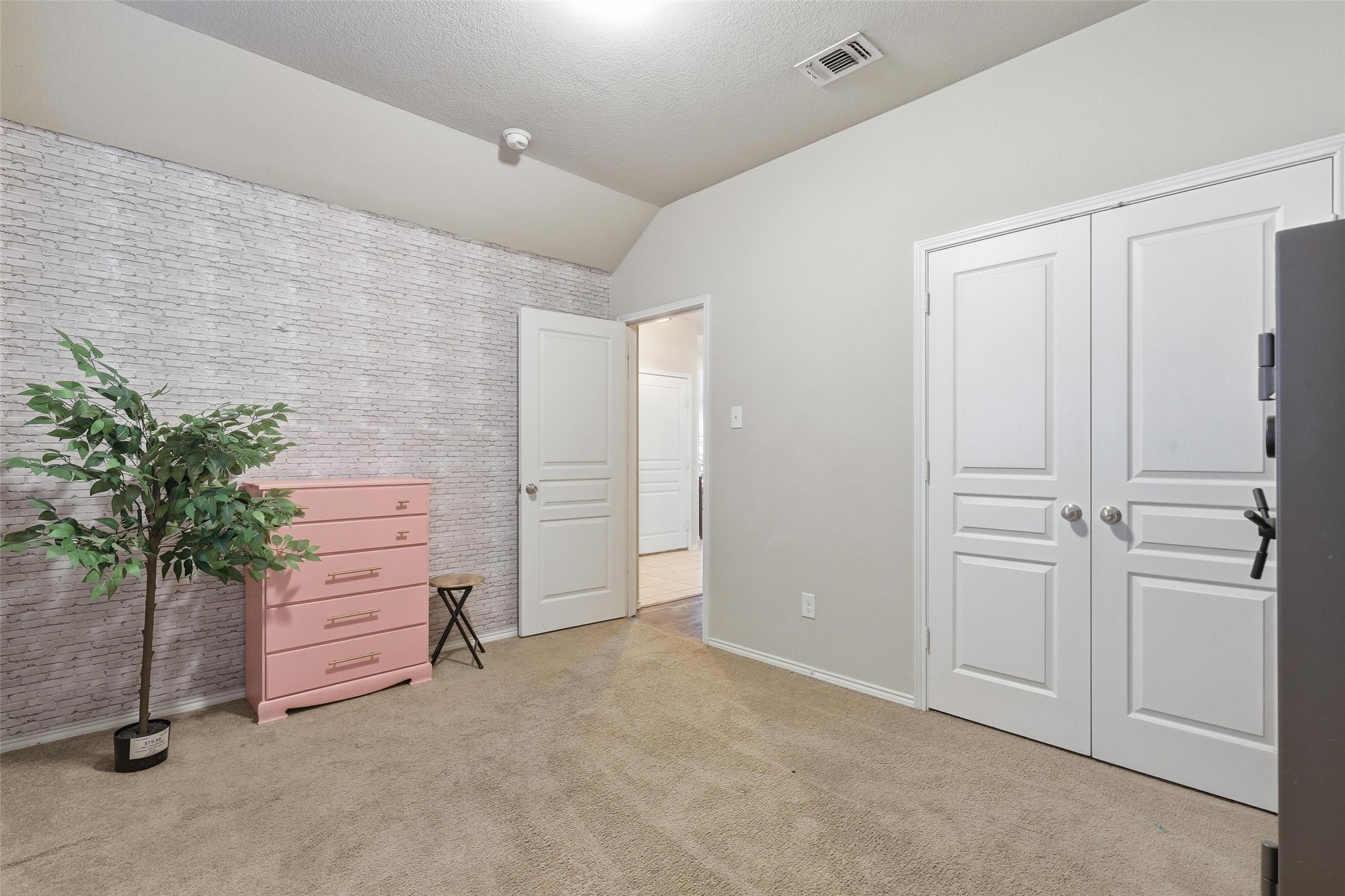 10329 Kingspoint Boulevard