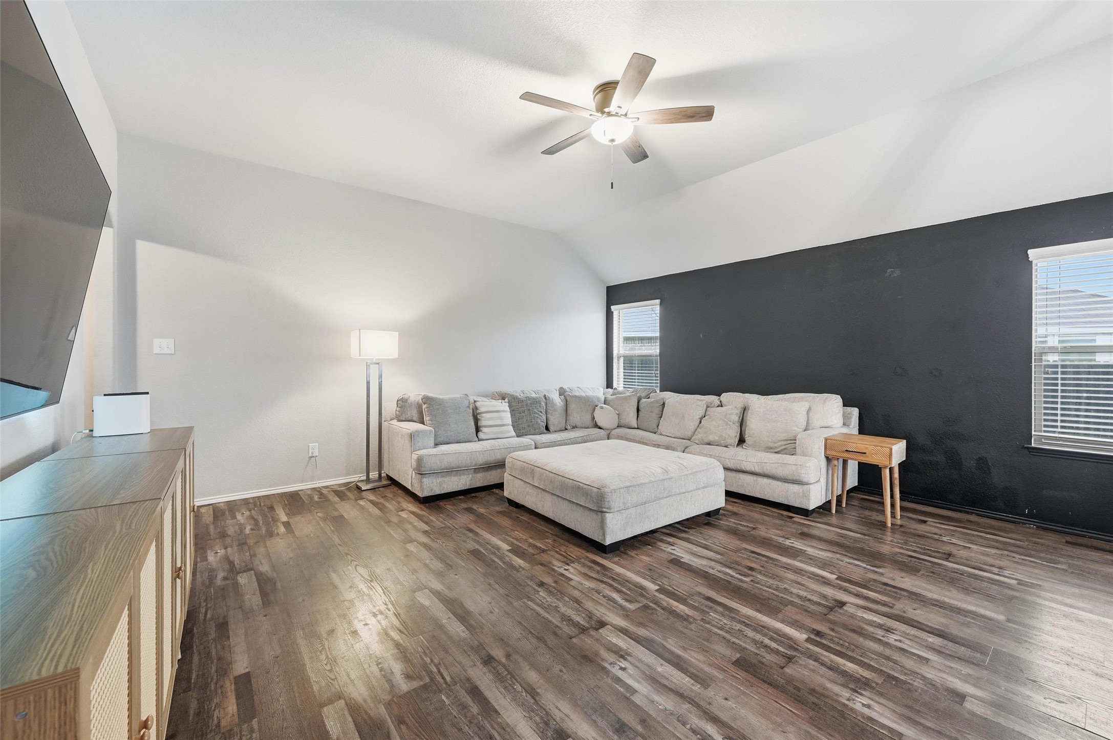 10329 Kingspoint Boulevard