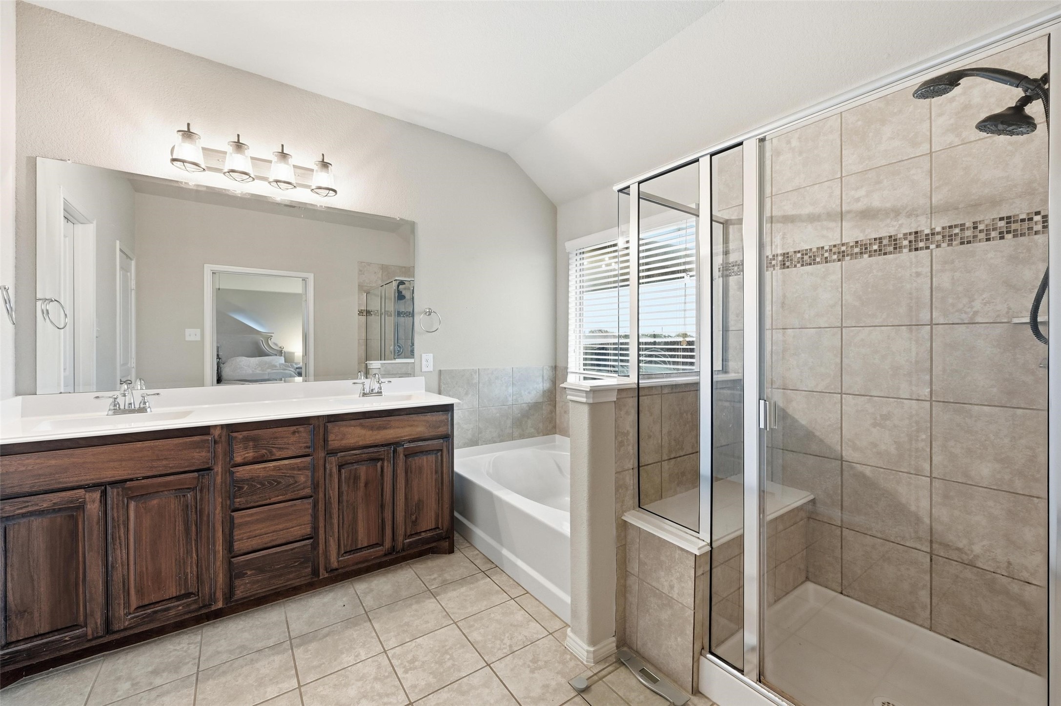 10329 Kingspoint Boulevard