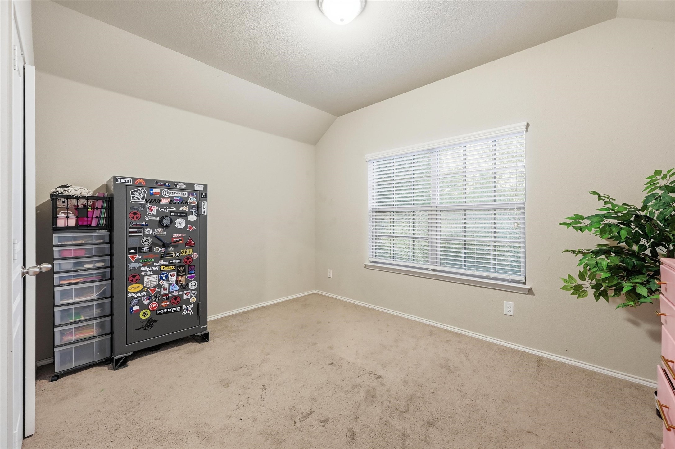 10329 Kingspoint Boulevard