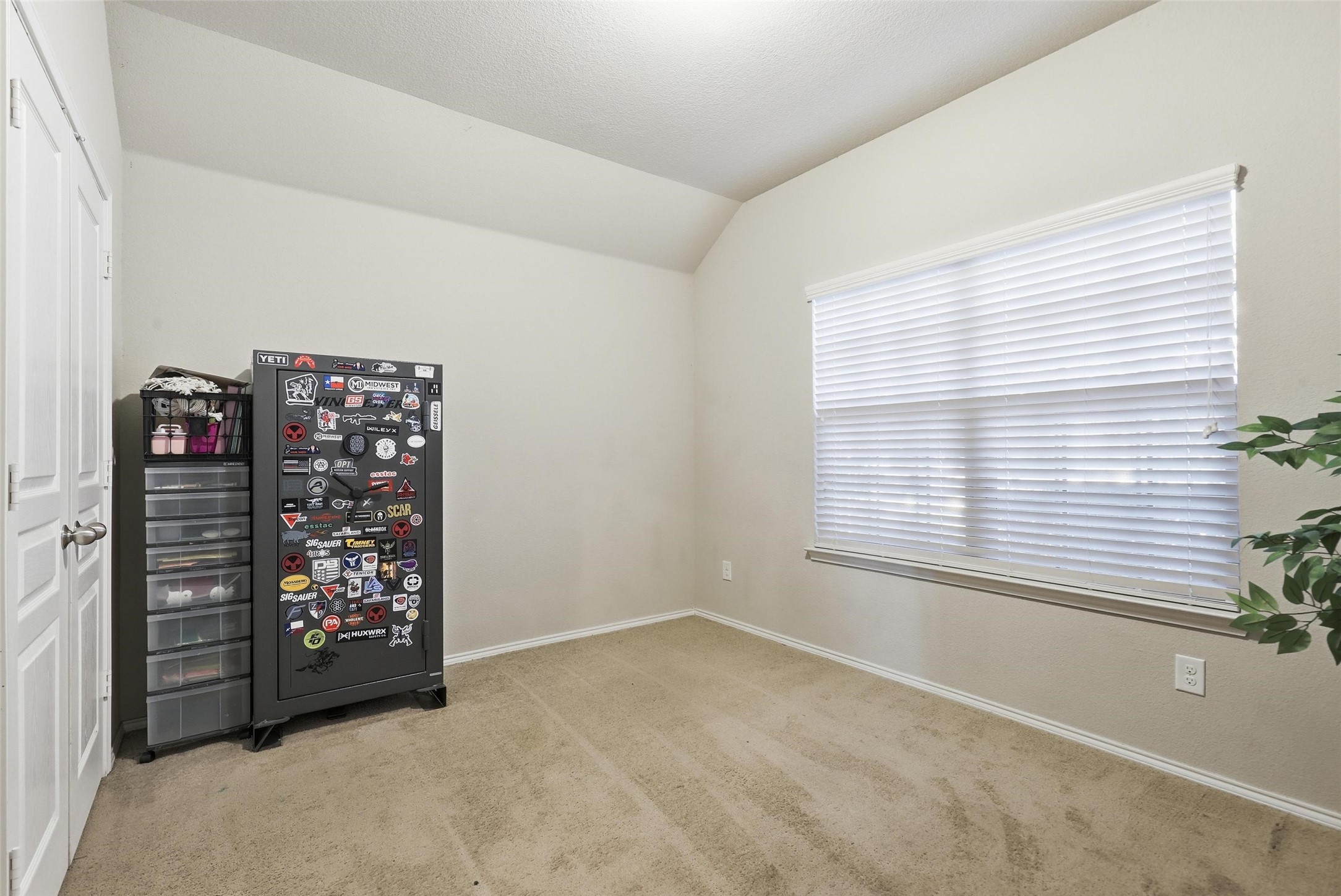 10329 Kingspoint Boulevard