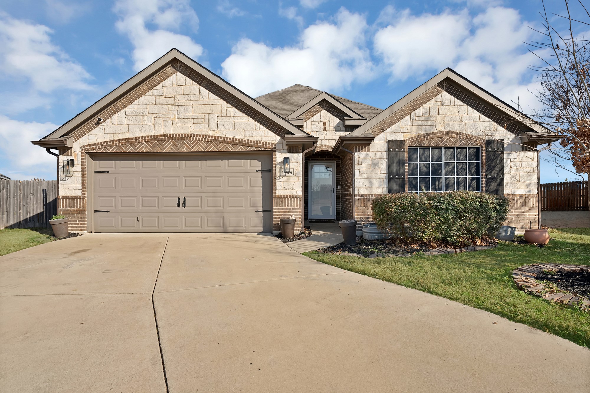 10329 Kingspoint Boulevard